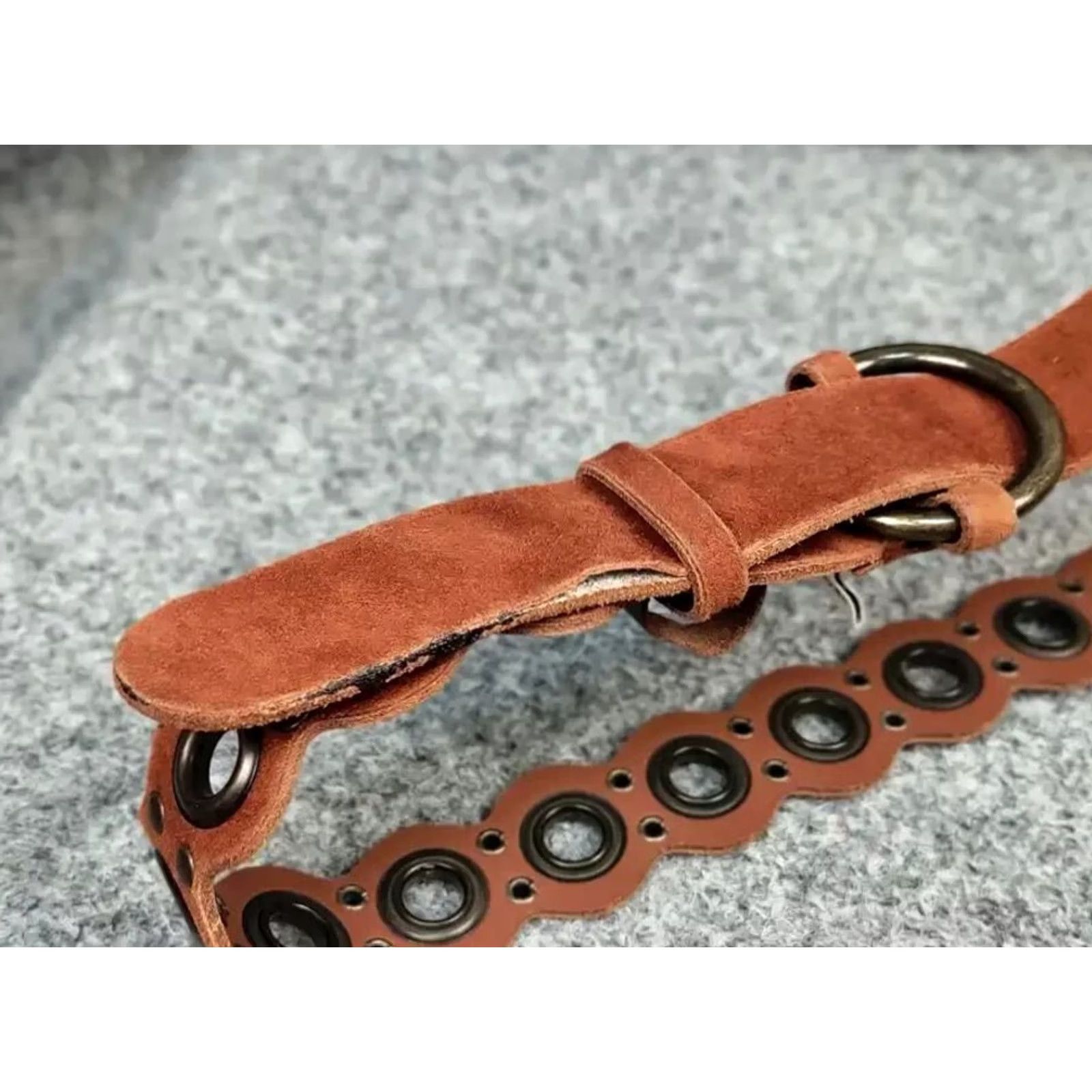Vintage VINTAGE Dolce & Gabbana Perforations Leather Belt Women Regular Size S Brown 90s Adjustable Belt Size ONE SIZE - 4 Thumbnail
