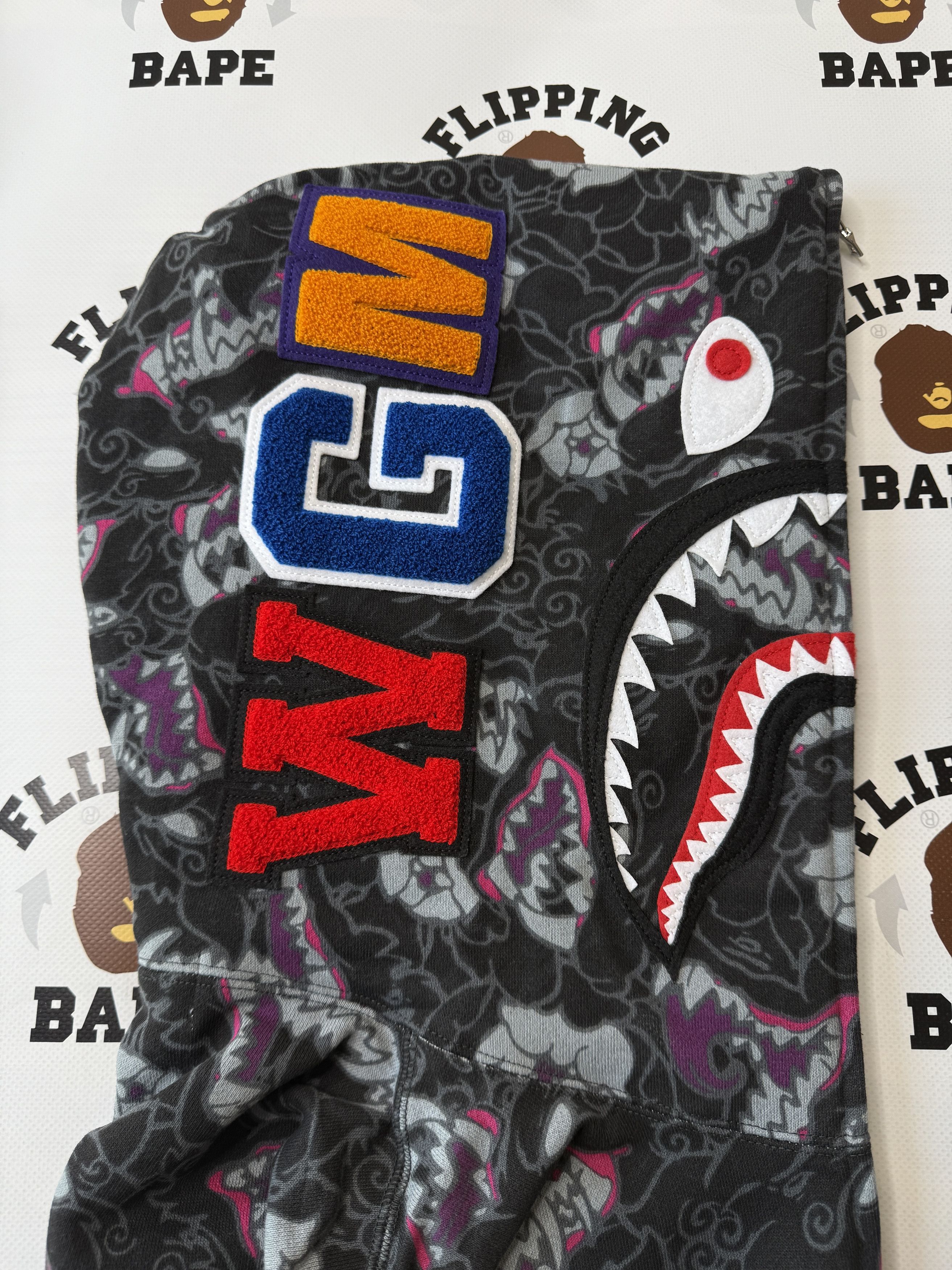 Bape BAPE JAPANESE TATTOO CAMO SHARK FZ HOODIE Size US S / EU 44-46 / 1 - 4 Thumbnail