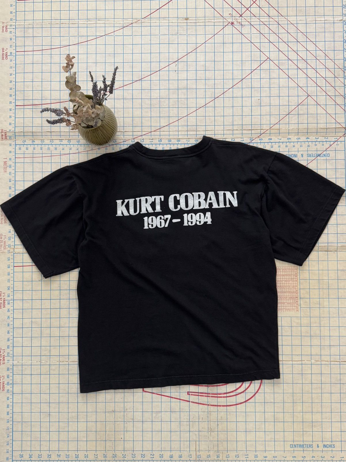 Band Tees × Vintage Vintage Kurt Cobain Memorial Tee Black Size XL Fits Cropped Size US XL / EU 56 / 4 - 6 Thumbnail
