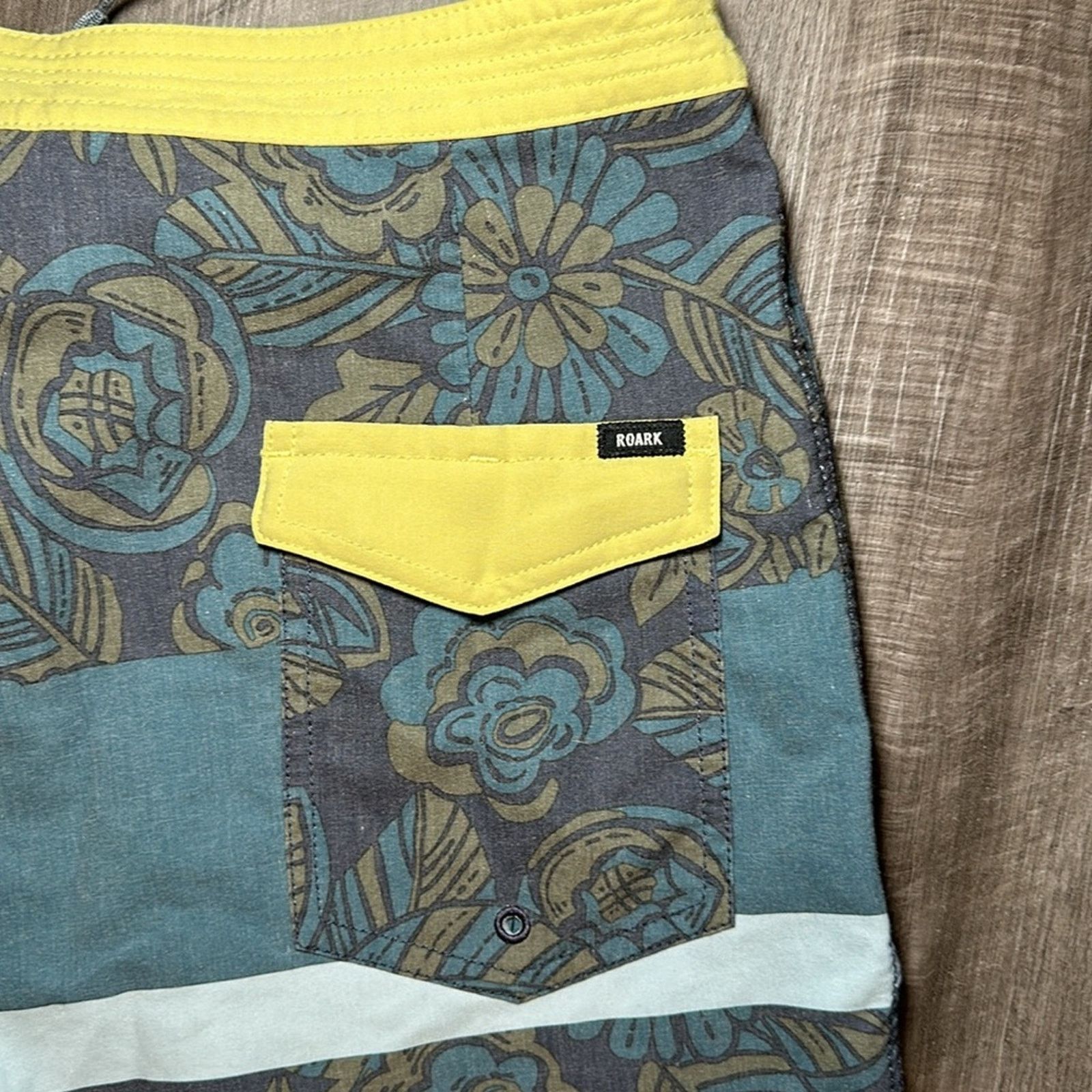 Roark Roark The Chiller Series Board Shorts - 30 Size US 30 / EU 46 - 3 Thumbnail