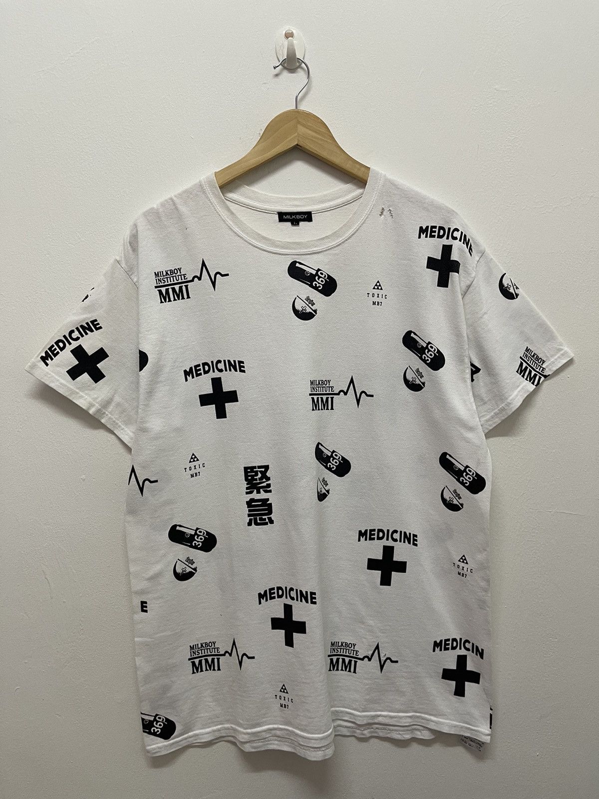 Japanese Brand 90’s MILKBOY Streetwear Medicine All Overprinted Size US L / EU 52-54 / 3 - 2 Thumbnail