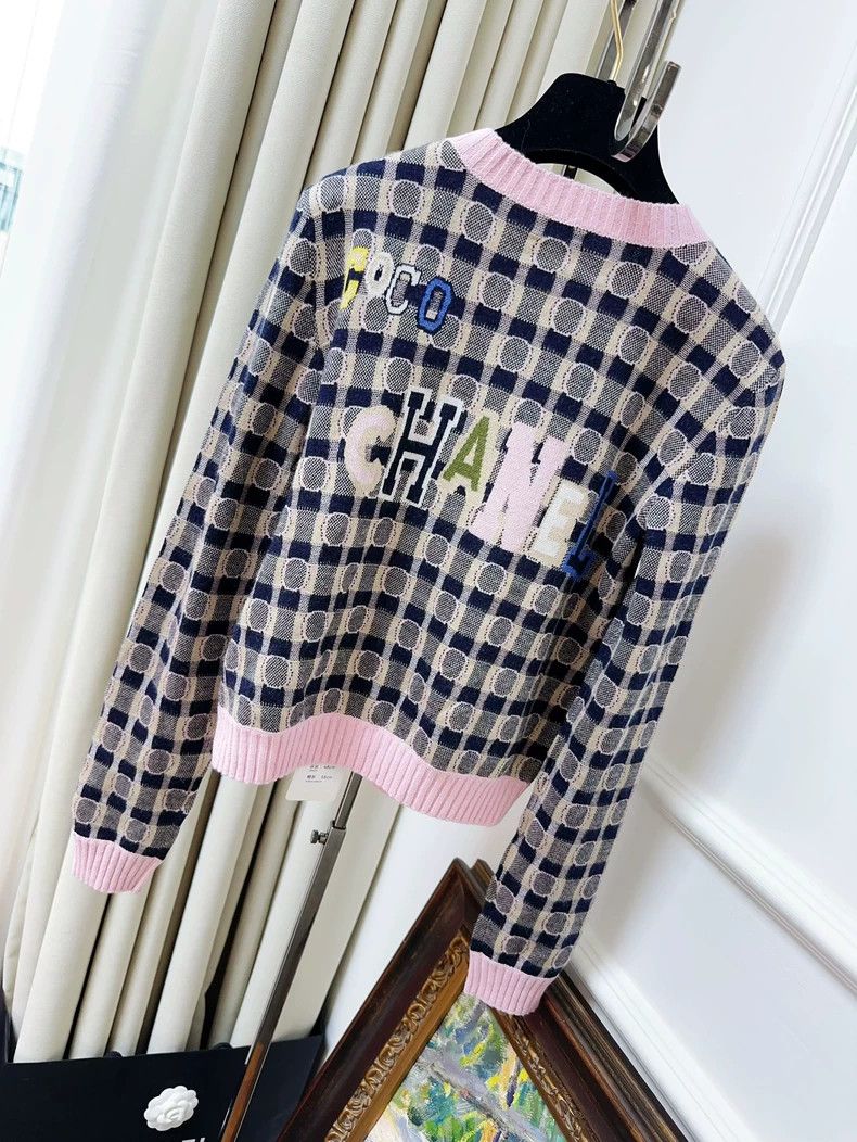 Chanel Chanel 21B pink plaid letter buckle knitted cardigan coat Size XXS / US 00 / IT 34 - 2 Thumbnail
