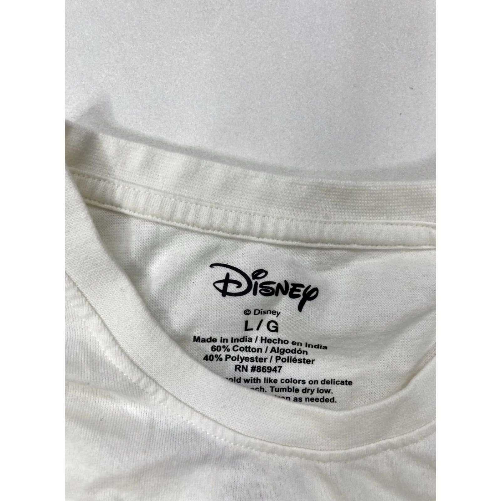 Disney VINTAGE Disney Mickey & Friends Happy Holidays Christmas Graphic T-shirt Men Large White Size US L / EU 52-54 / 3 - 4 Thumbnail