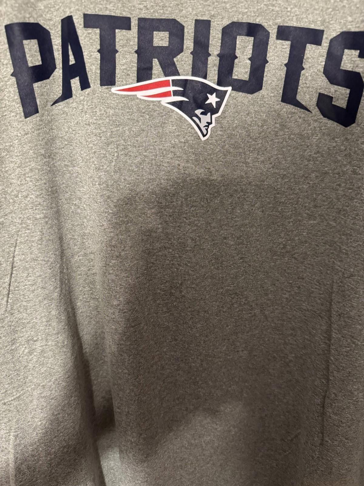 Nike New England Patriots Long Sleeve T-Shirt Men L Gray Nike Size US L / EU 52-54 / 3 - 6 Thumbnail