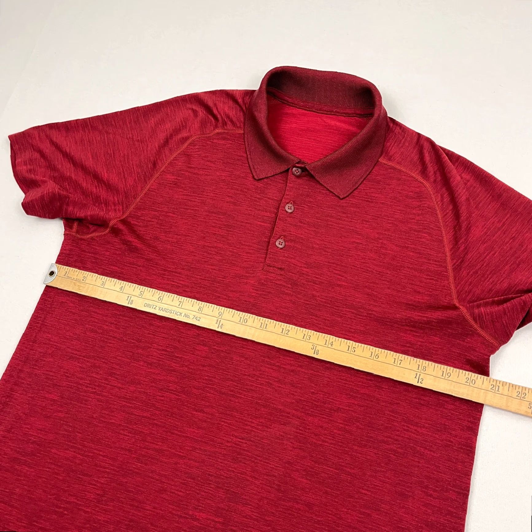 Lululemon Lululemon Metal Vent Tech Shirt Mens L Red Active Performance Golf Preppy Polo Size US L / EU 52-54 / 3 - 5 Thumbnail