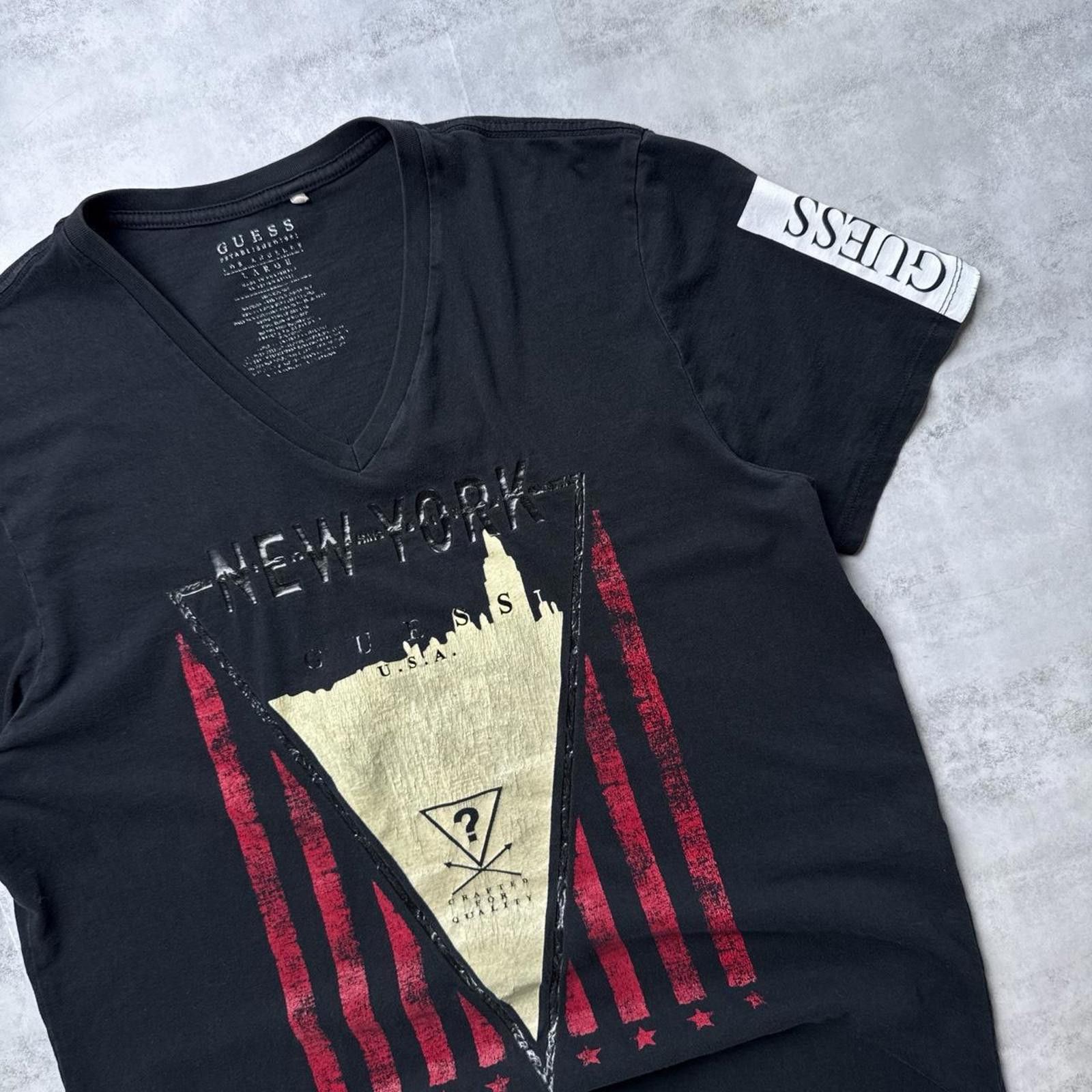 Guess Y2K Guess 00s Black V Neck Grunge t shirt Size US L / EU 52-54 / 3 - 2 Thumbnail
