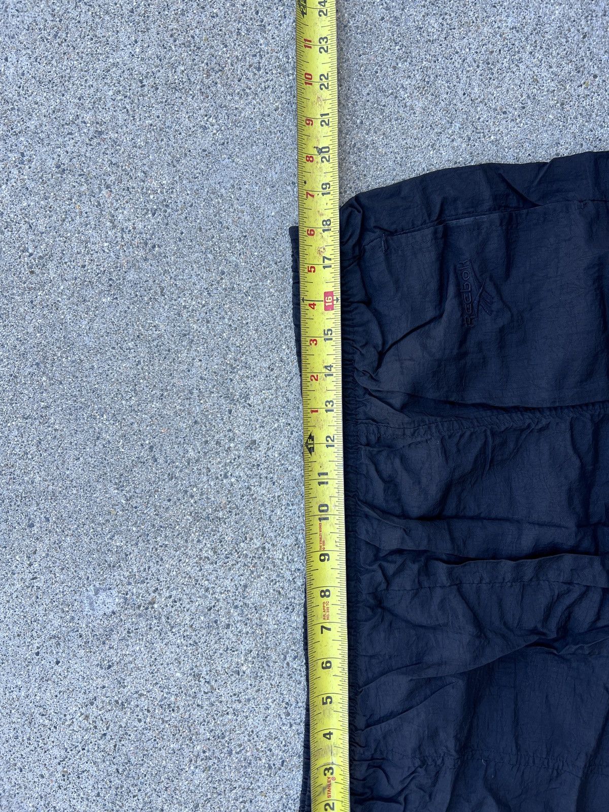 Reebok × Vintage Vintage 1990s Reebok Black Windbreaker Zip Track Pants Sz. L Size US 36 / EU 52 - 5 Thumbnail
