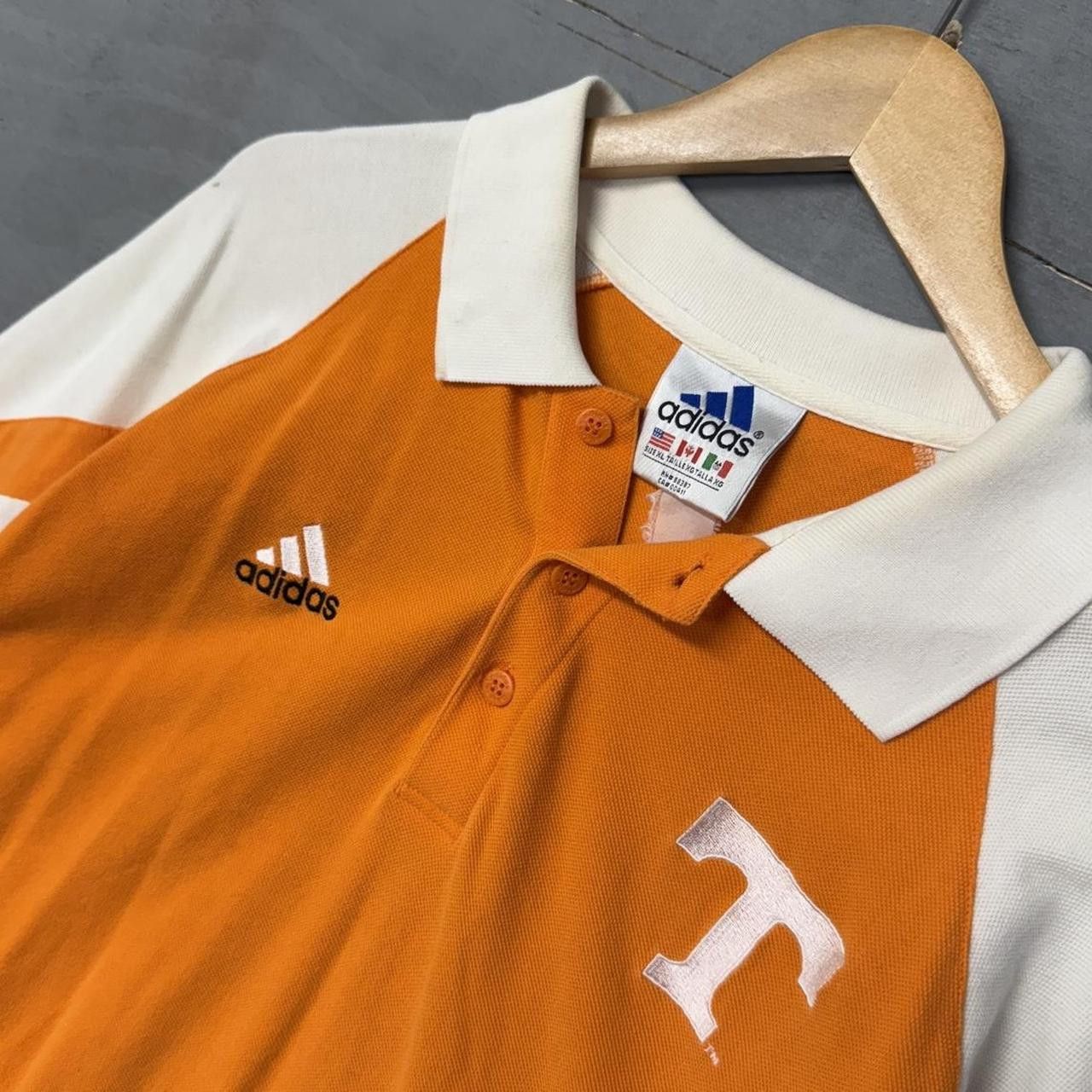Adidas Vintage Adidas Tennessee Vols Short Sleeve Collared Shirt XL Size US XL / EU 56 / 4 - 2 Thumbnail