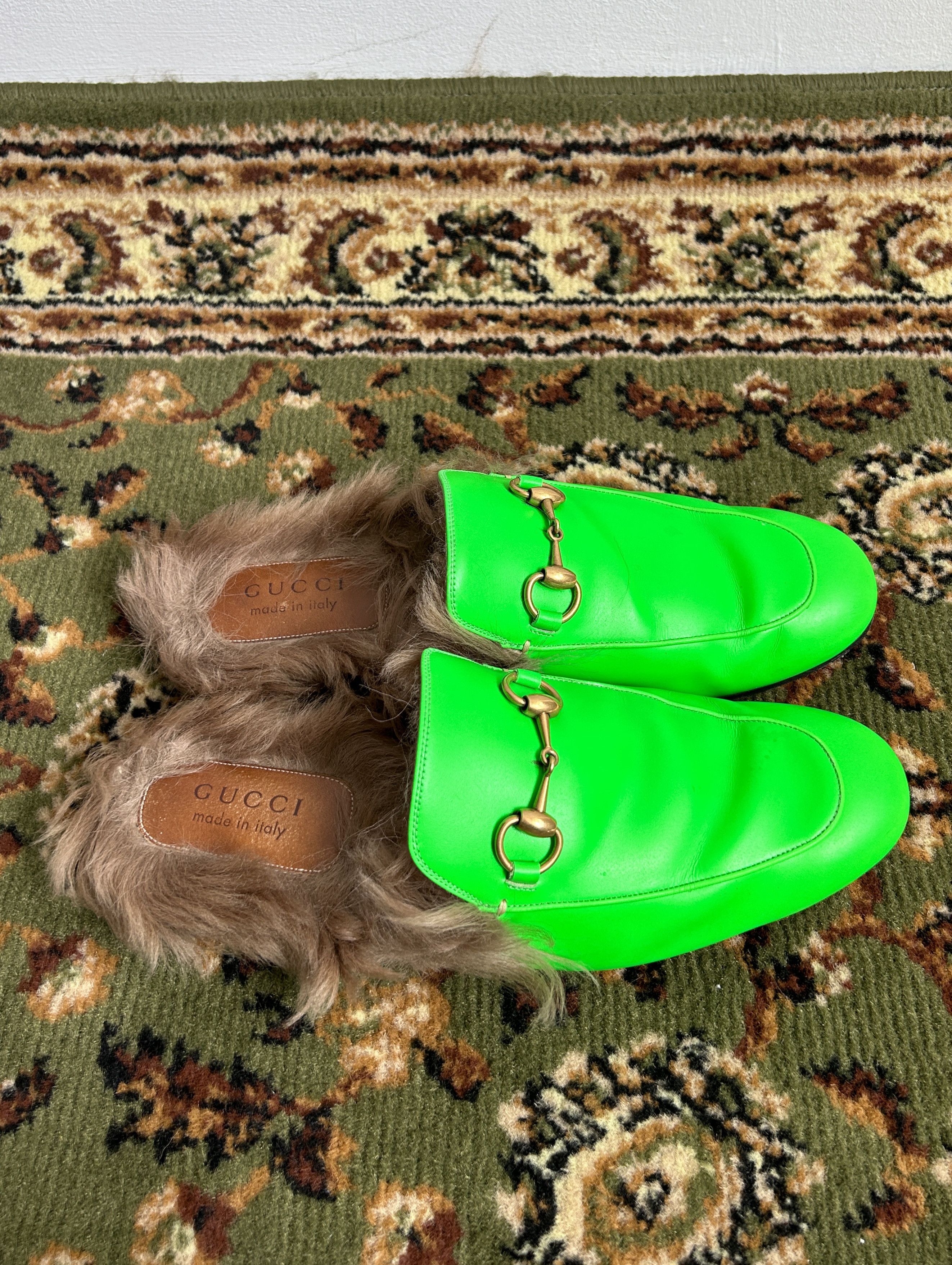 Gucci Gucci princetown horsebit kangaroo fur slip ons neon green Size US 10 / EU 43 - 5 Thumbnail