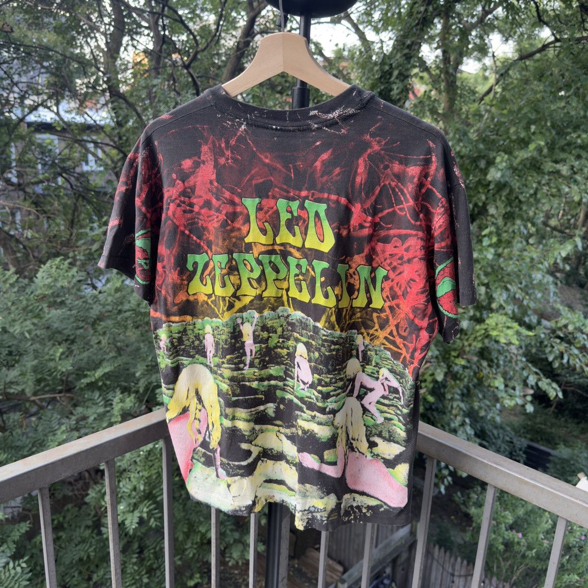 Band Tees 90s Led Zeppelin Thrashed Faded Distressed AOP Band Tee Size US L / EU 52-54 / 3 - 2 Thumbnail