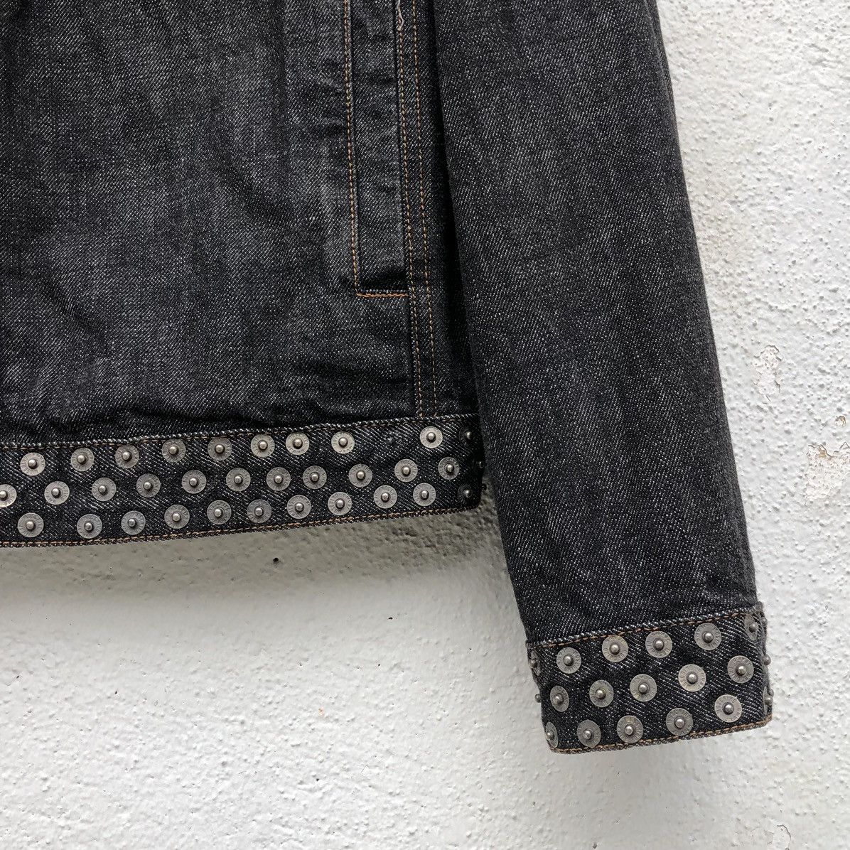 Moschino Moschino Peace Sign Metal Studs Denim Jacket Size US M / EU 48-50 / 2 - 12 Thumbnail