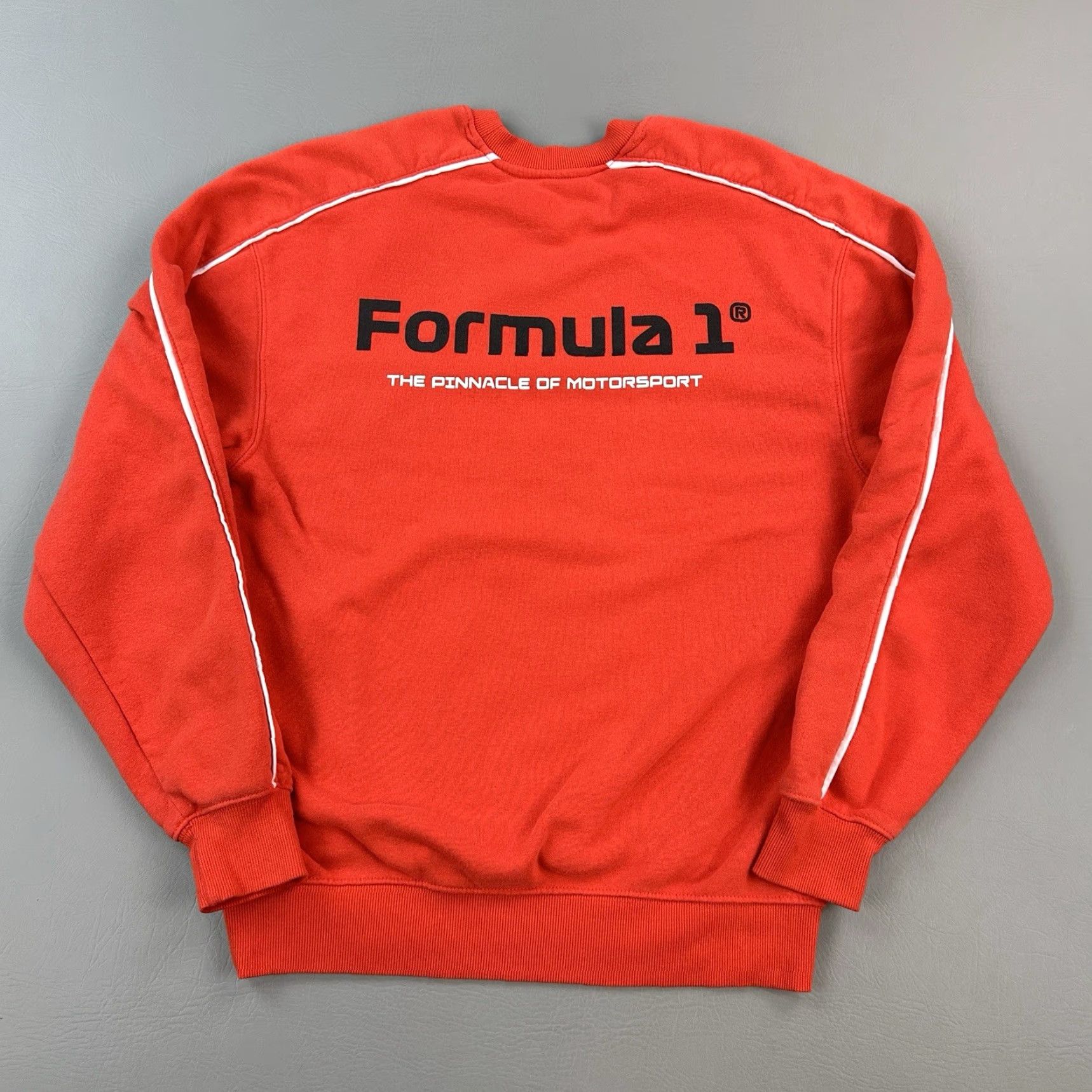 Vintage Formula 1 Sweatshirt Mens Small Red Embroidered Pit Crew Team F1 Size US S / EU 44-46 / 1 - 7 Thumbnail