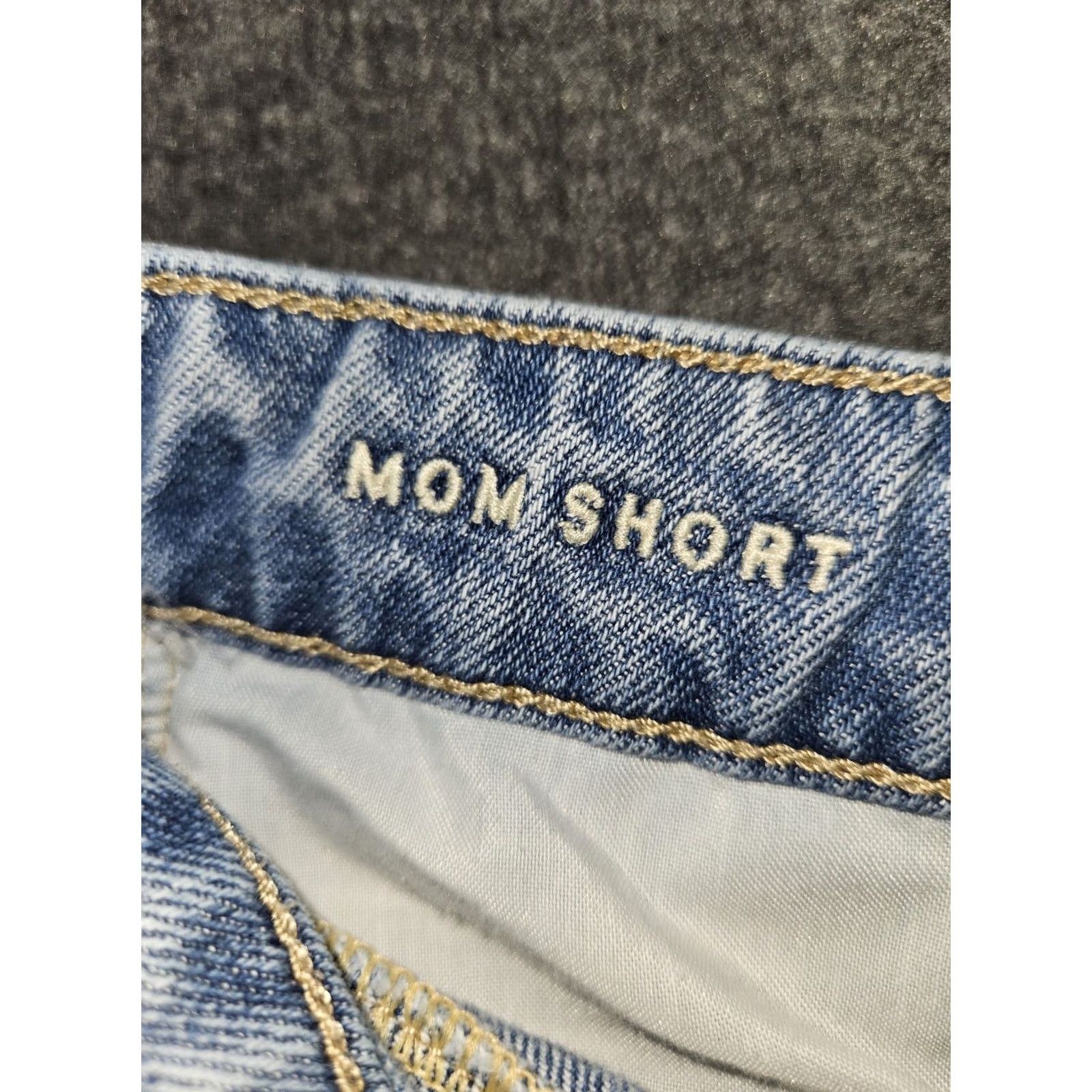 American Eagle Outfitters VINTAGE American Eagle Outfitters Mom Shorts Women's 4 Blue High Rise Distressed Stretch Preppy Size 27" / US 4 / IT 40 - 4 Thumbnail