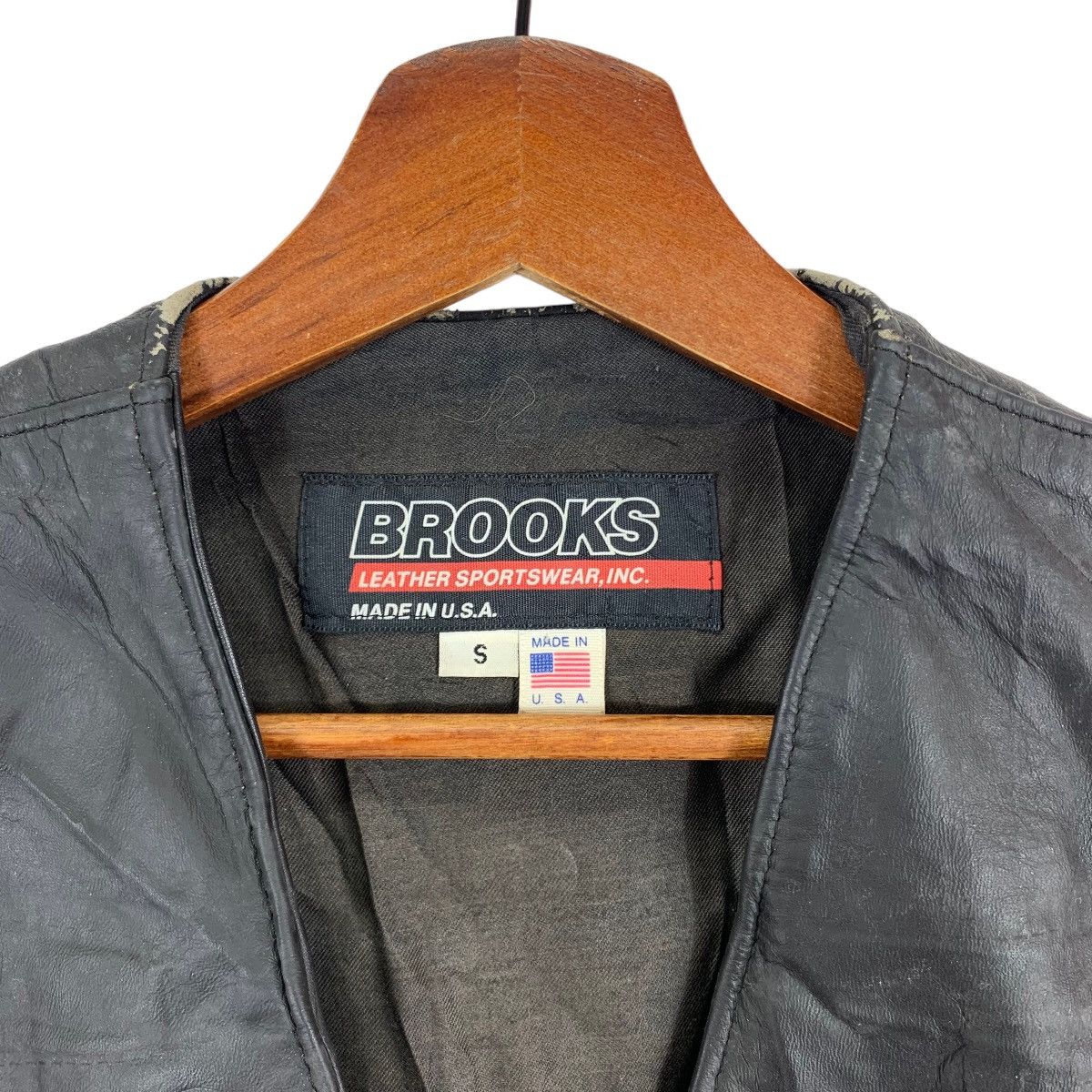 Brooks 🔥🔥VINTAGE BROOKS SPORTSWEAR LEATHER VEST JACKET Size US M / EU 48-50 / 2 - 5 Thumbnail