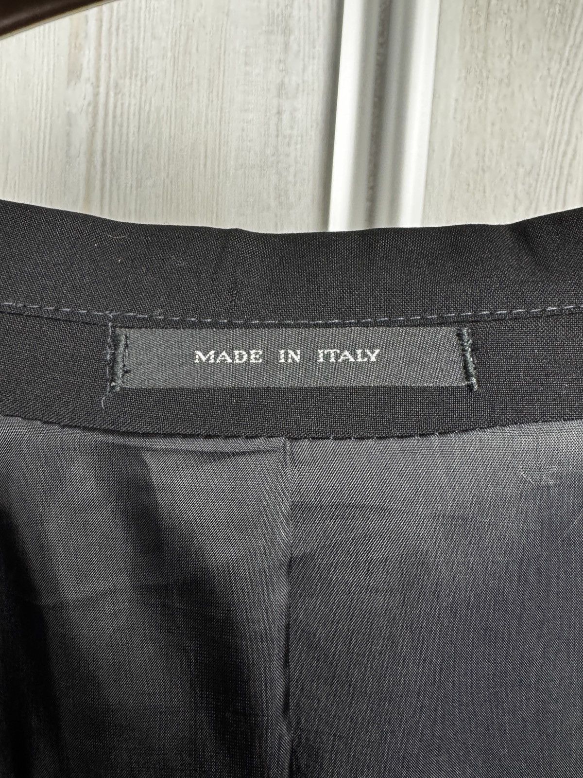 Emporio Armani Emporio Armani Black pure wool 3 buttons classic suit sz 54 Size 44R - 18 Thumbnail