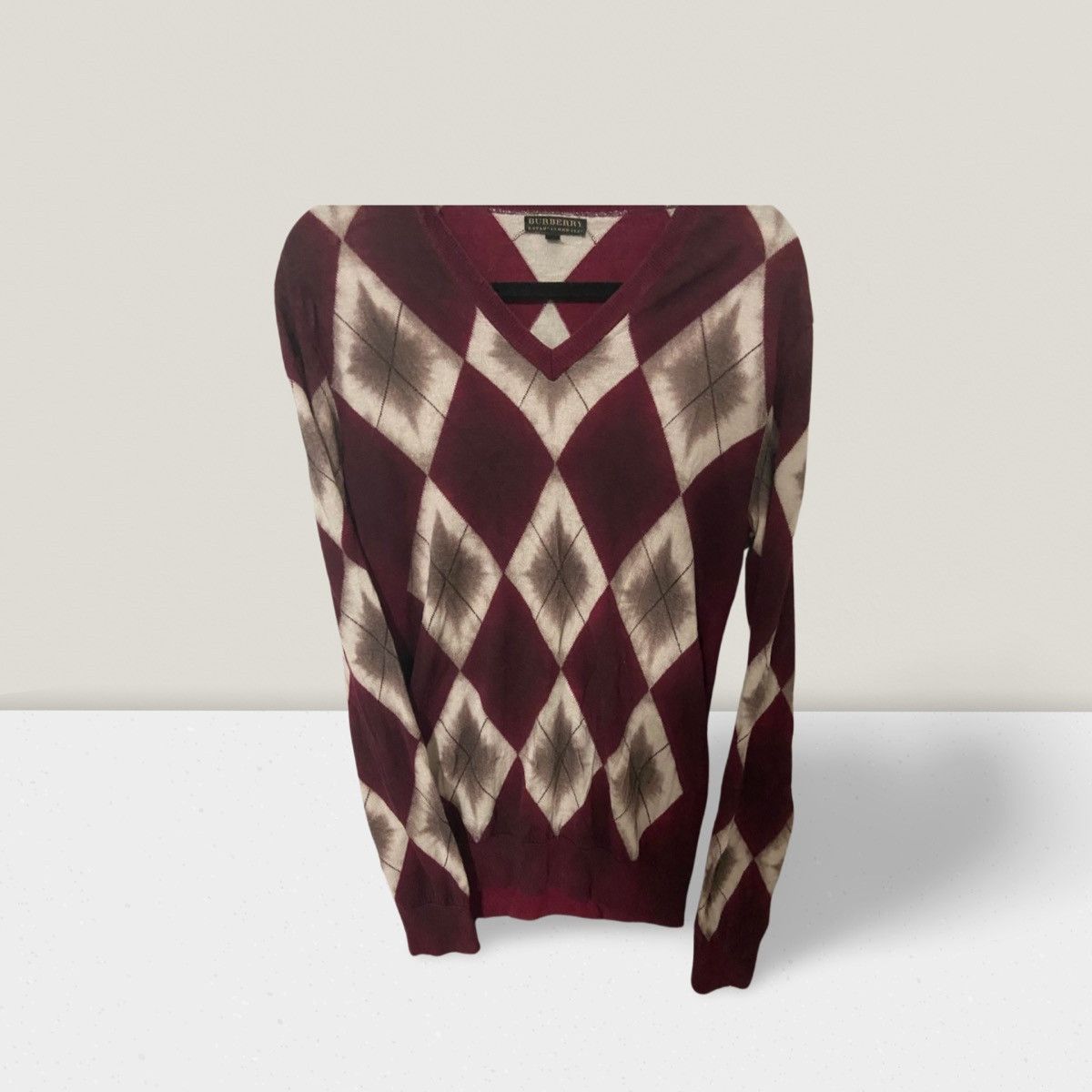 Burberry Burberry Sweater Mens Maroon Argyle Long Sleeve V-Neck Size US M / EU 48-50 / 2 - 1 Thumbnail