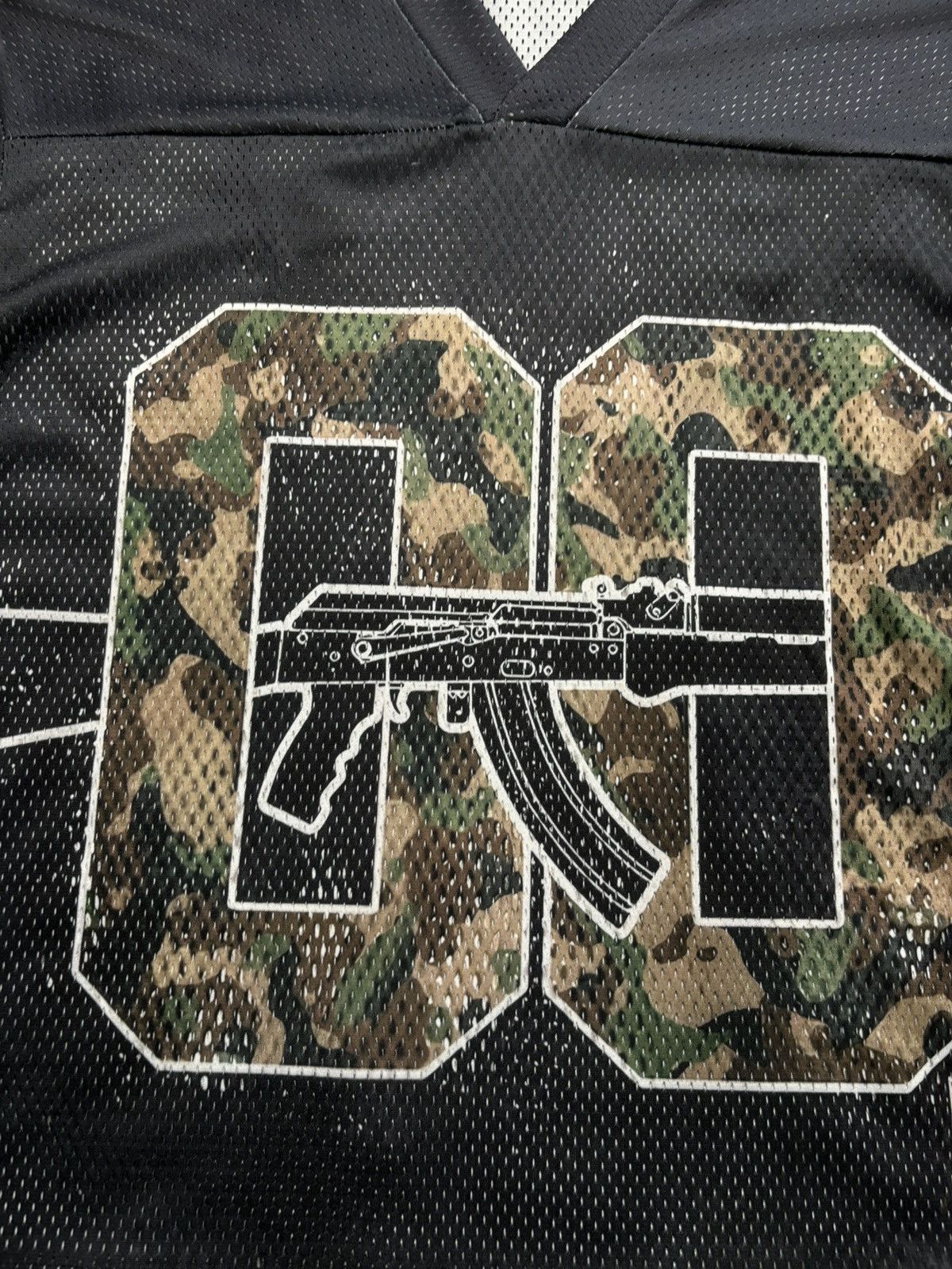 Japanese Brand Vintage style very rare AK-47 military camo 00 black jersey Size US L / EU 52-54 / 3 - 5 Thumbnail