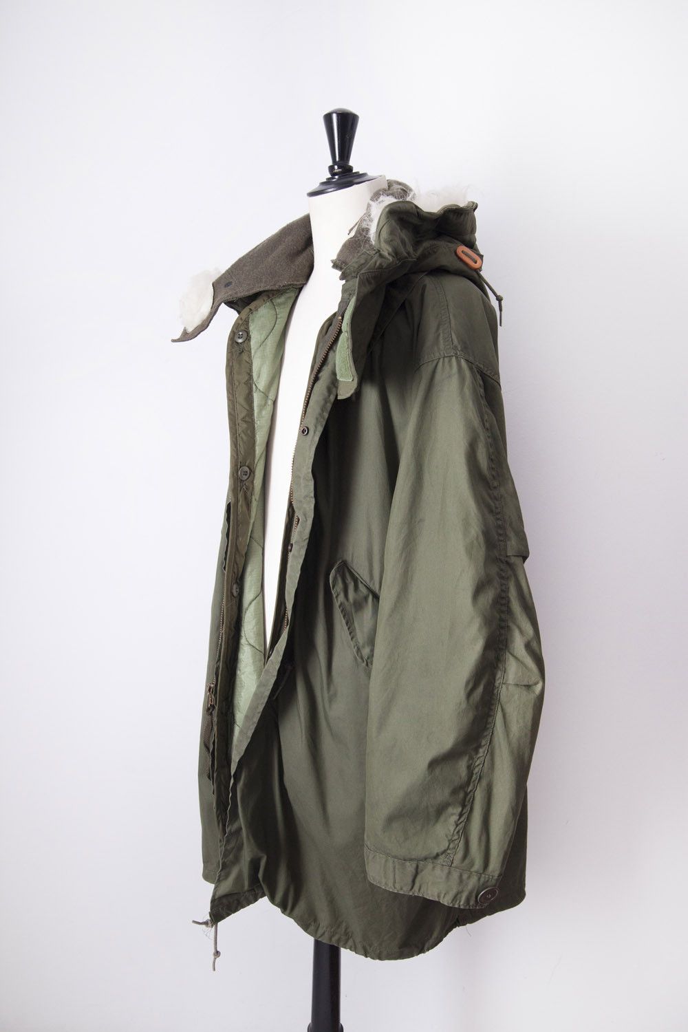 Vintage 1978 M-65 extreme cold weather fishtail parka Size US M / EU 48-50 / 2 - 4 Thumbnail