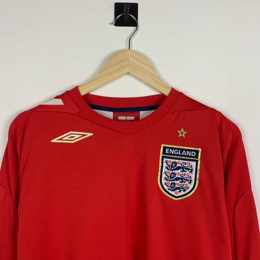 Umbro Vintage England Umbro soccer jersey long sleeve size L Size US L / EU 52-54 / 3 - 4 Thumbnail
