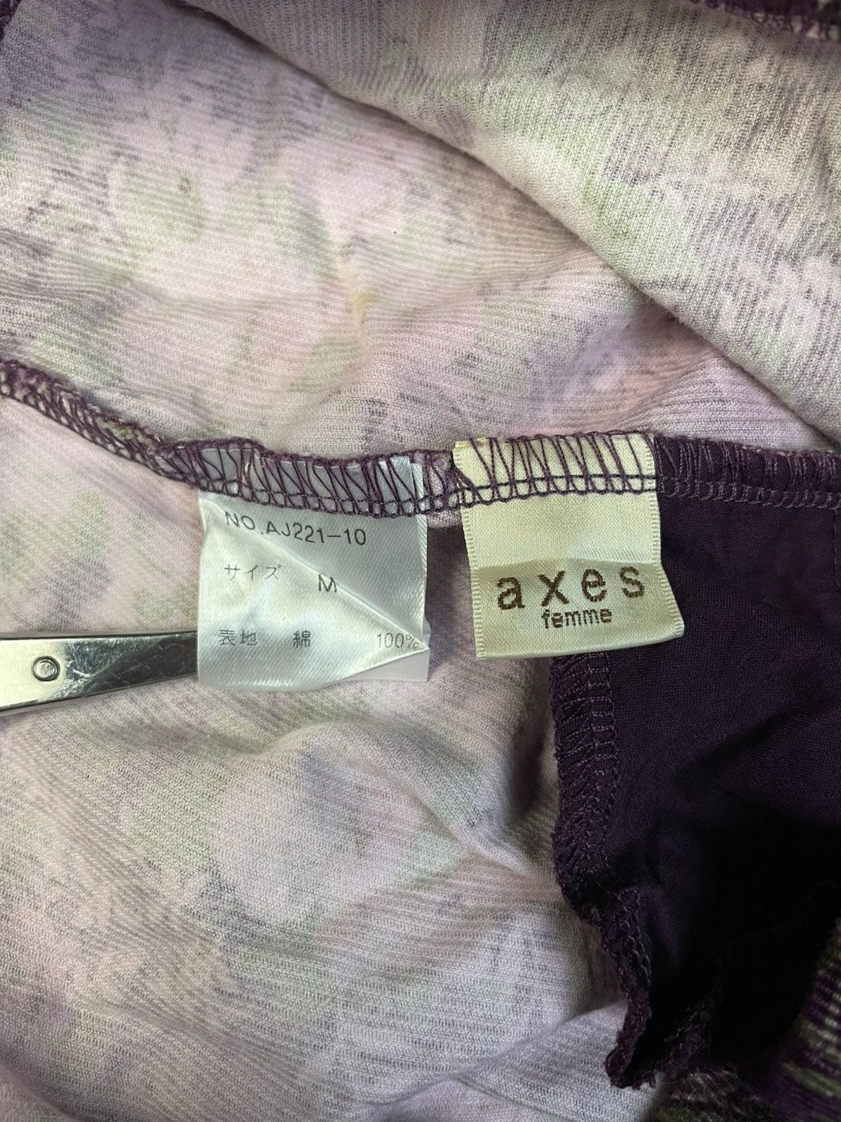 Japanese Brand Axes Femme Himekaji Purple Floral Corduroy Shorts Size 26" / US 2 / IT 38 - 9 Thumbnail