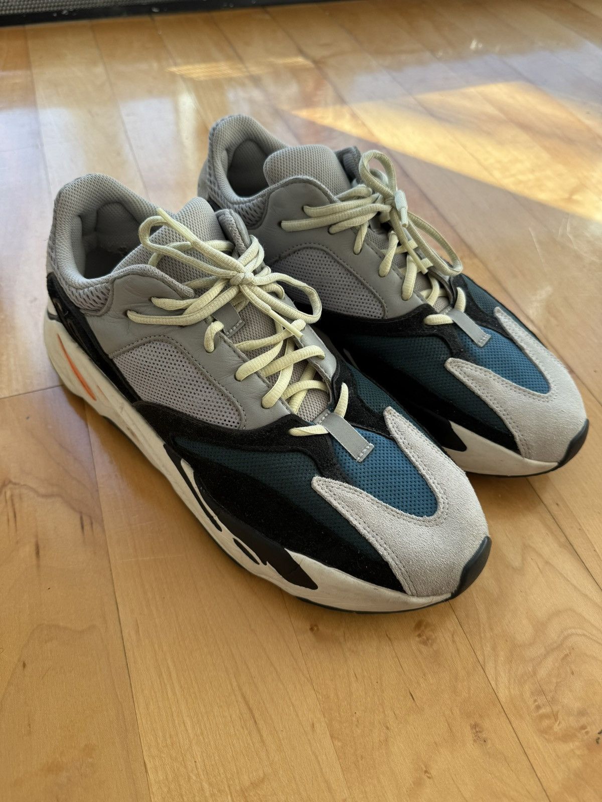 Yeezy Yeezy Boost 700 Wave Runner Size US 11.5 / EU 44-45 - 1 Thumbnail