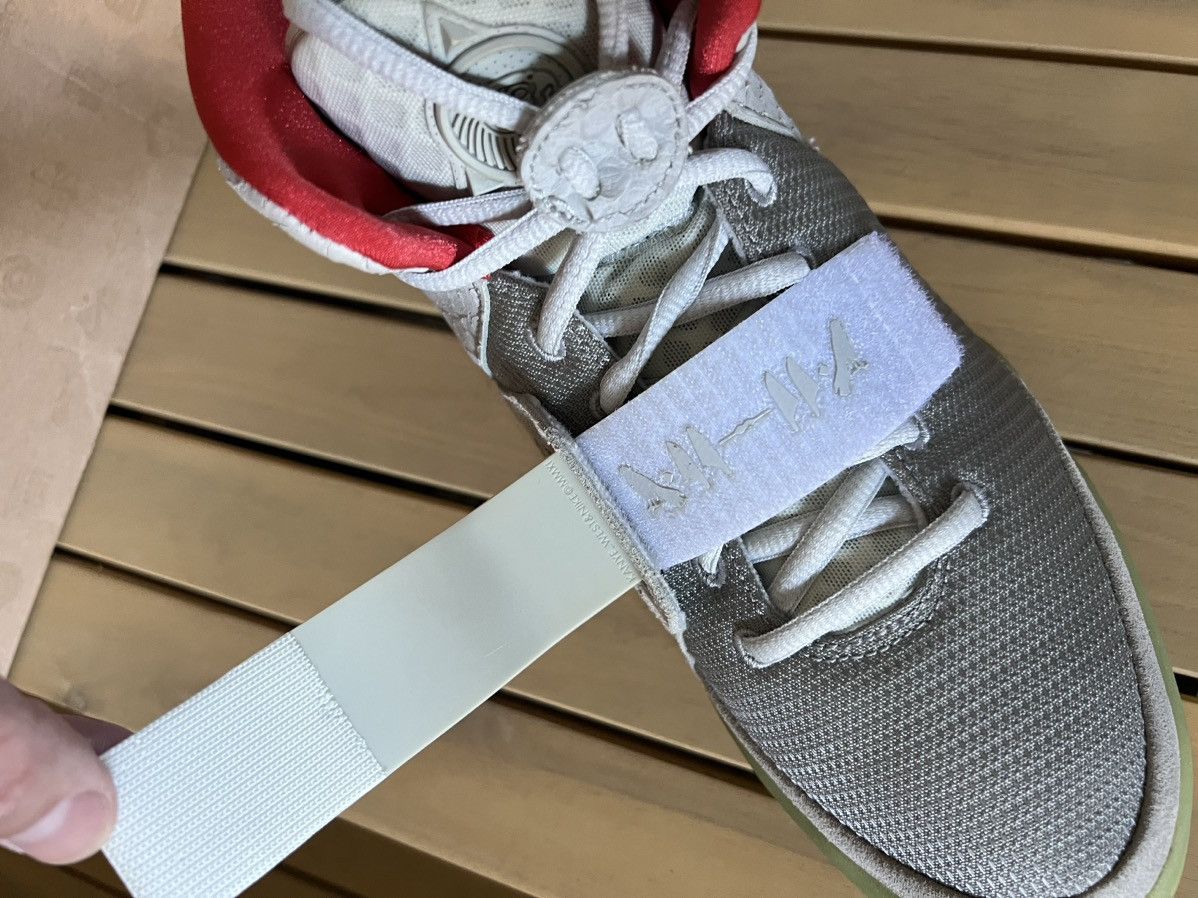 Kanye West × Nike Nike Air Yeezy 2 Platinum Wolf Grey Size US9 Size US 9 / EU 42 - 20 Thumbnail