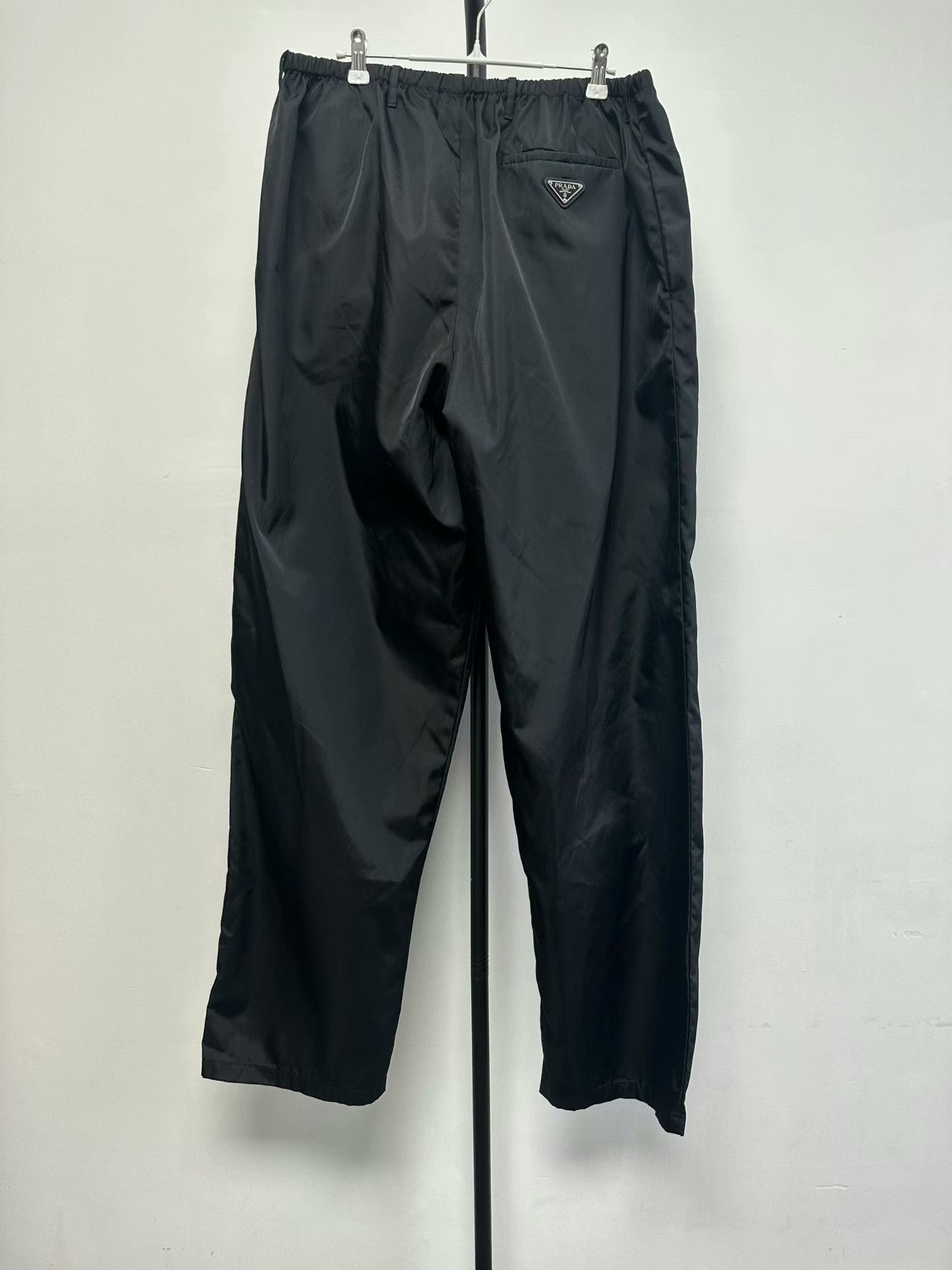 Prada Prada Re-Nylon Triangle Logo Pants XL Size US 36 / EU 52 - 1 Thumbnail