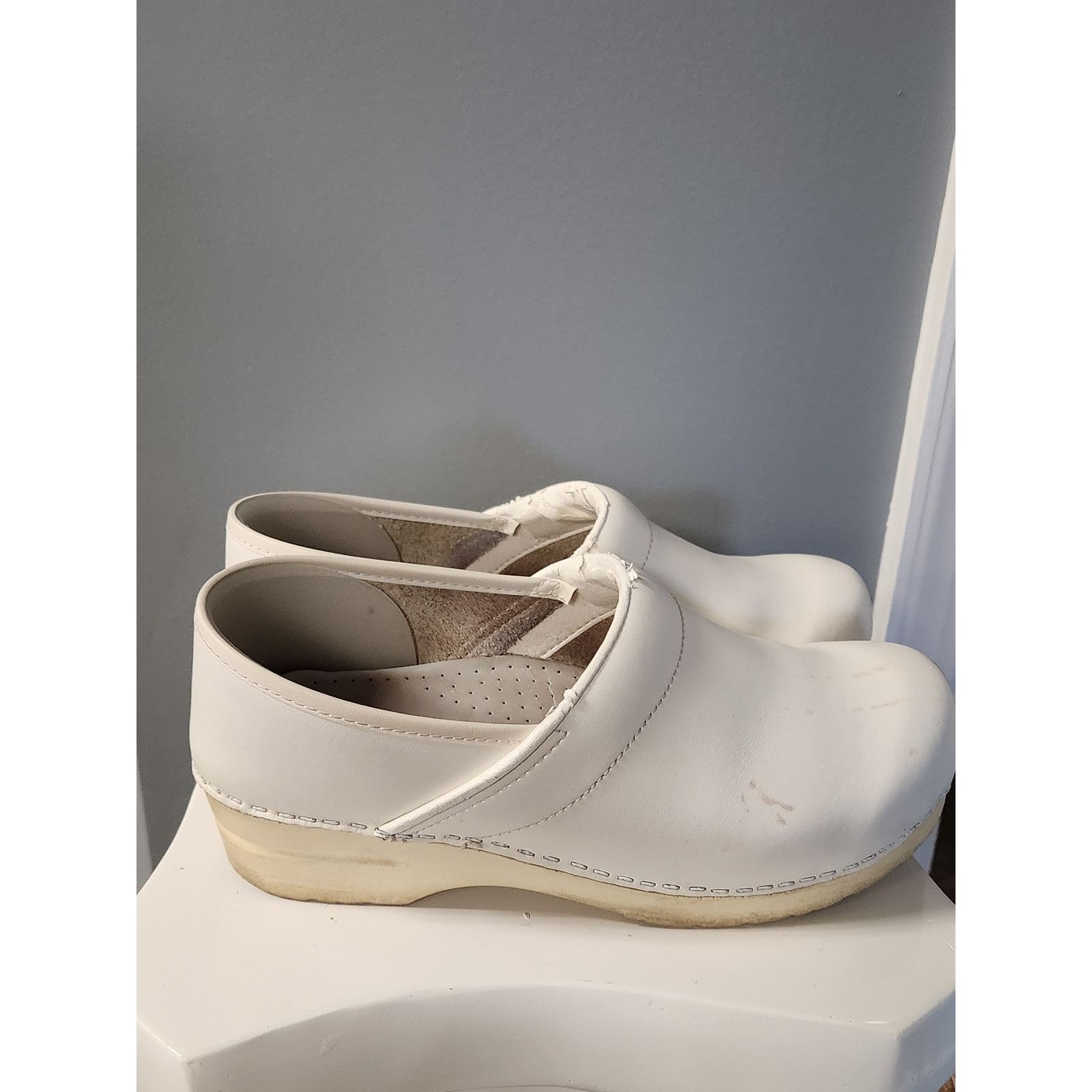 Other Sanita Prof. Patent Leather White Clog 40 US 9.5 Nurse Size US 10 / IT 40 - 4 Thumbnail