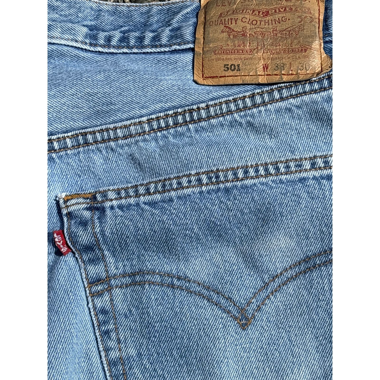 Levi's Vintage 90s Made in USA Levi’s 501 silver button fly 37x30 Size US 38 / EU 54 - 4 Thumbnail