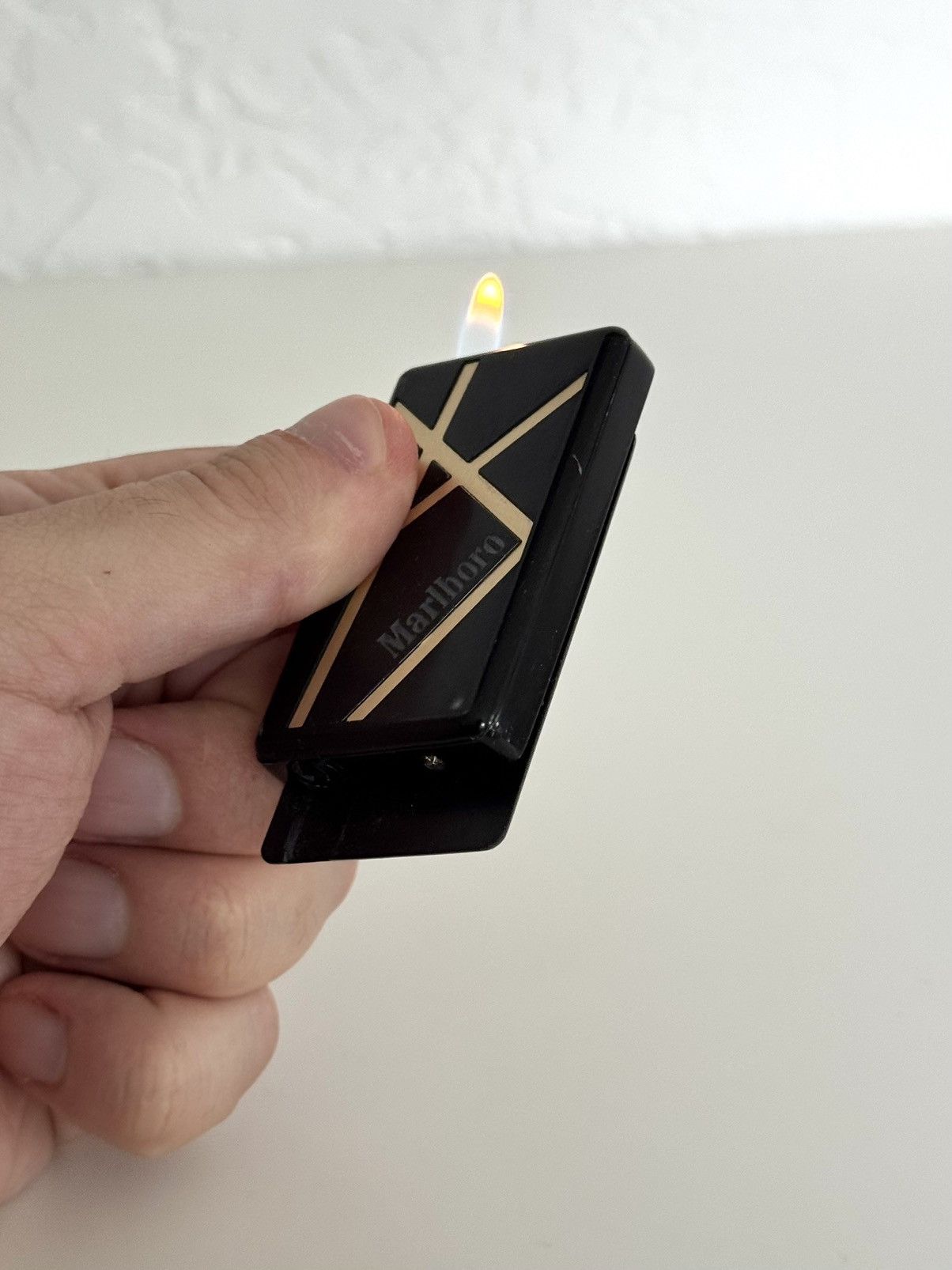 Marlboro ★0% TAX★ Y2K ELEGANCE MARLBORO SLIDER METAL HEAVY LIGHTER Size ONE SIZE - 5 Thumbnail