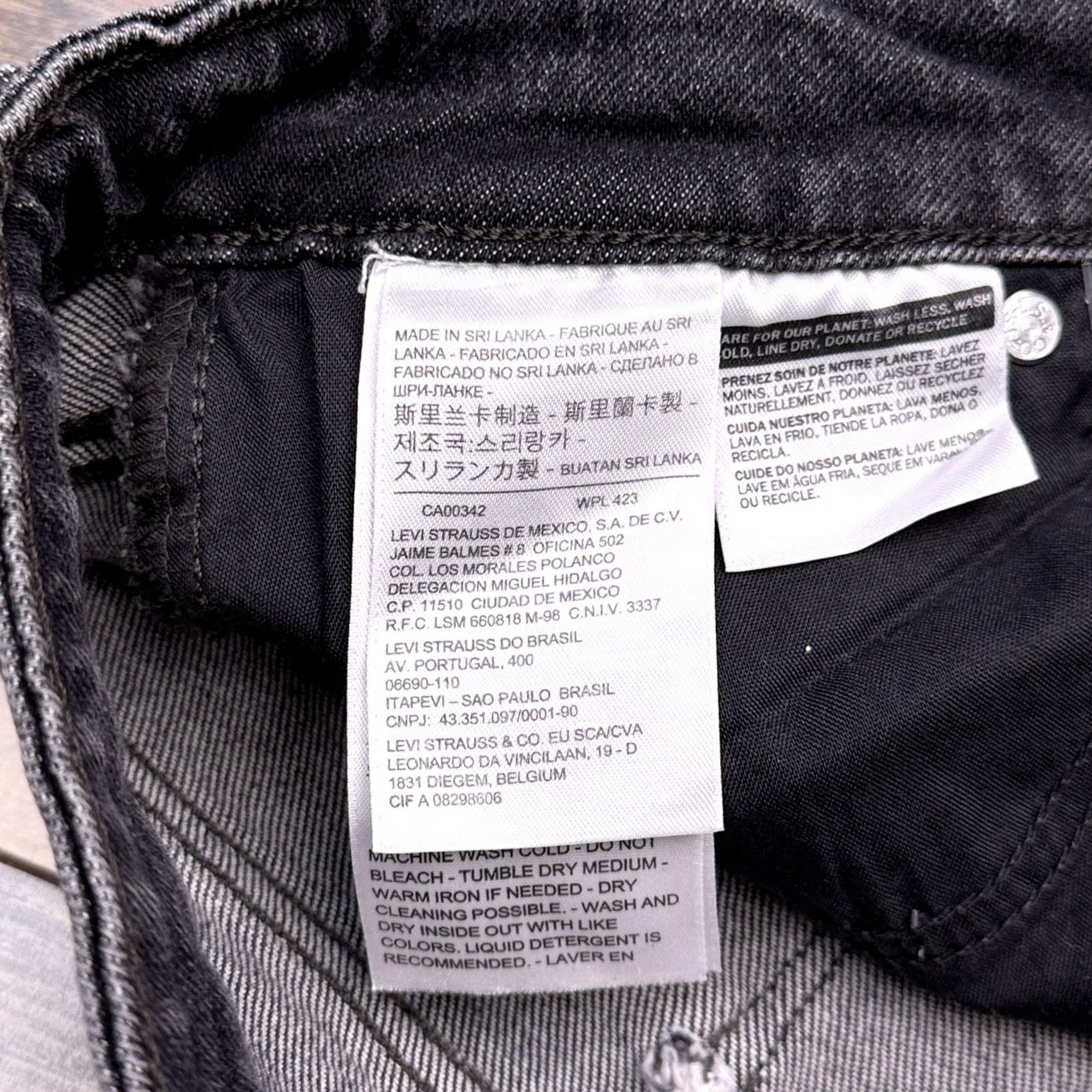 Levi's Levi's 711 Skinny Jeans Womens 25 Black Low Rise Stretch 25x30 Denim Cotton Elastane 5-Pocket Zipper Button Regular Waist Inseam 30 New Size 42" / US 20 - 7 Thumbnail