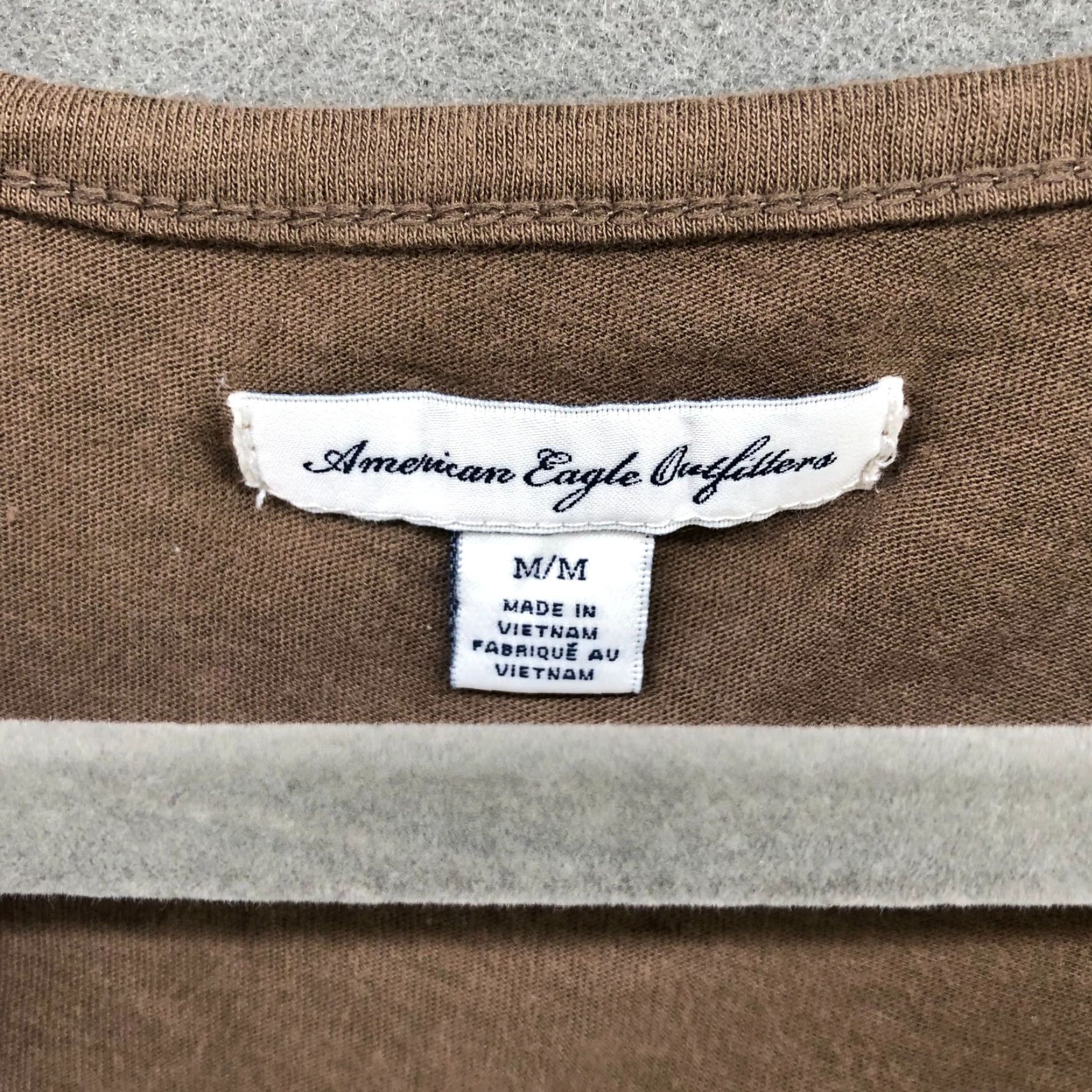 American Eagle Outfitters VINTAGE American Eagle T-Shirt Womens M Brown Sequin Short Sleeve Scoop Neck Bohemian Retro Size M / US 6-8 / IT 42-44 - 7 Thumbnail