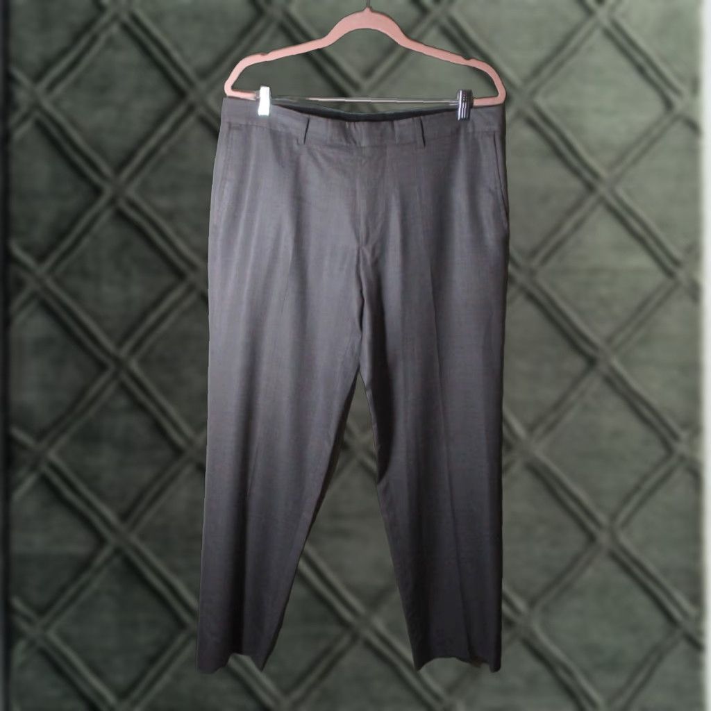 Hugo Boss HUGO BOSS Gray 100% Wool Flat Dress Pants Men's 36W 30L Bodysuit? Size 36R - 1 Thumbnail
