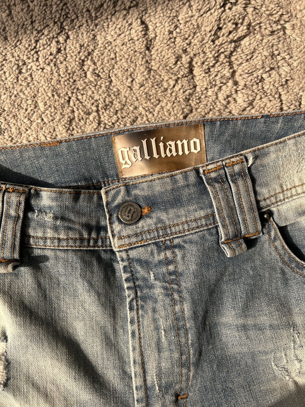 John Galliano John Galliano Distressed Denim Size US 33 - 2 Thumbnail
