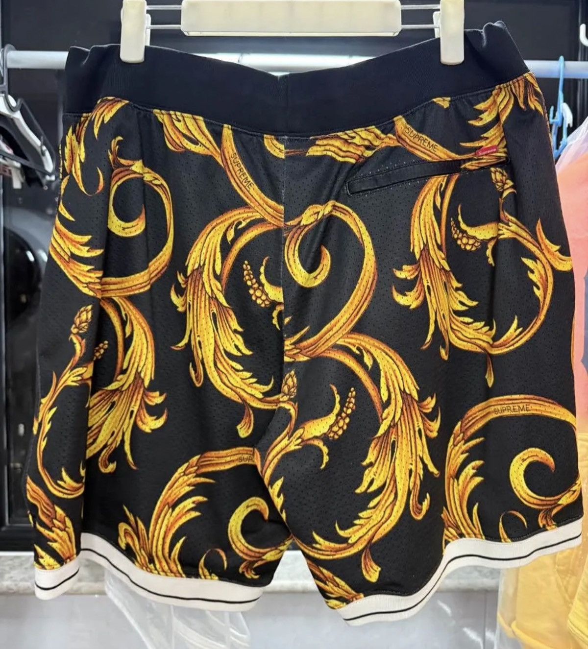 Nike × Supreme Supreme nike basketball shorts Size US 34 / EU 50 - 2 Thumbnail
