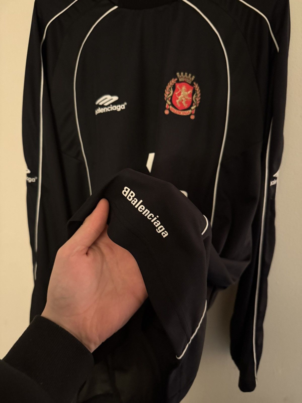 Balenciaga Balenciaga Paris Black Long Sleeve Soccer Jersey Size US L / EU 52-54 / 3 - 4 Thumbnail