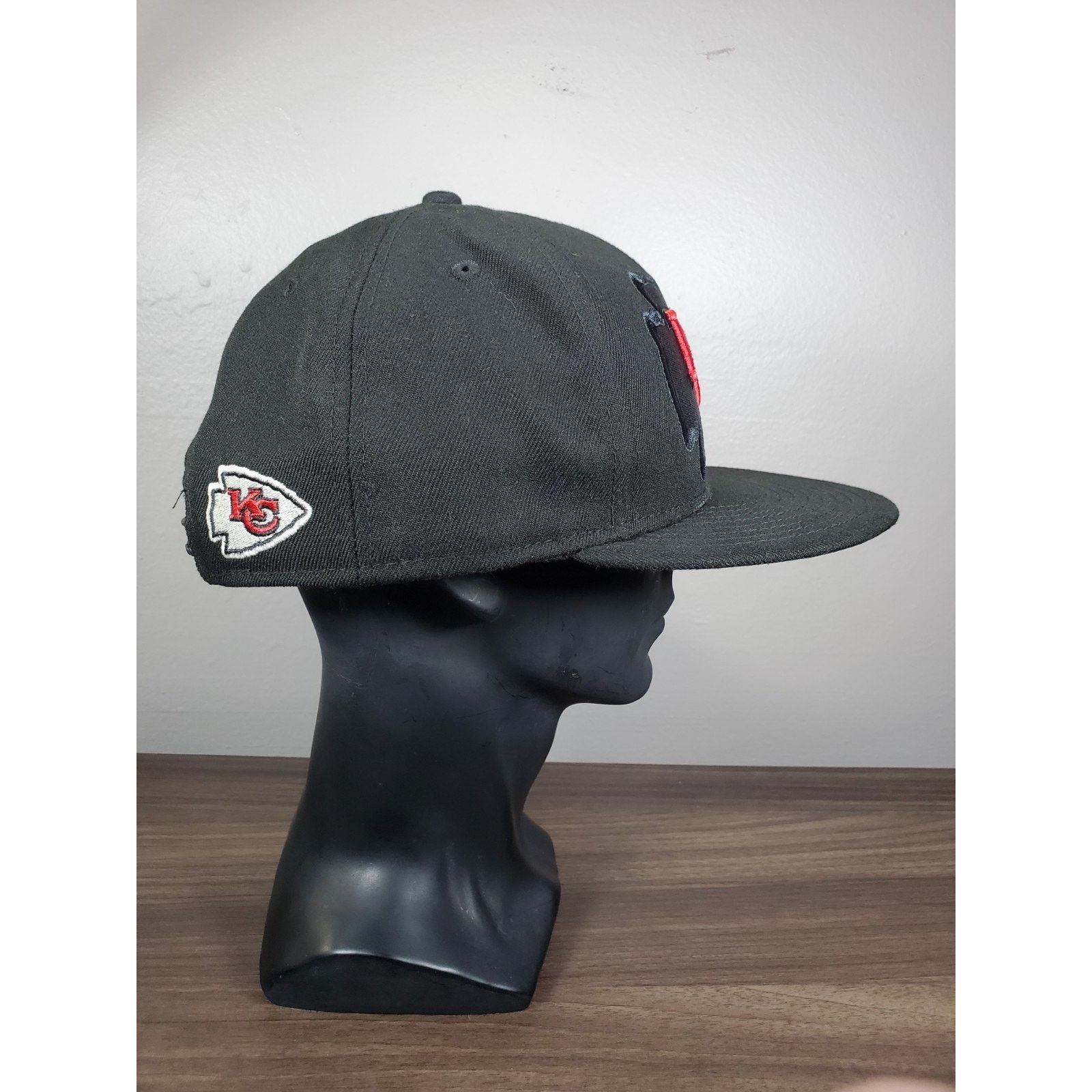 NFL × New Era Kansas City Chiefs Black & Red 9Fifty Snapback Hat Cap Size ONE SIZE - 6 Thumbnail