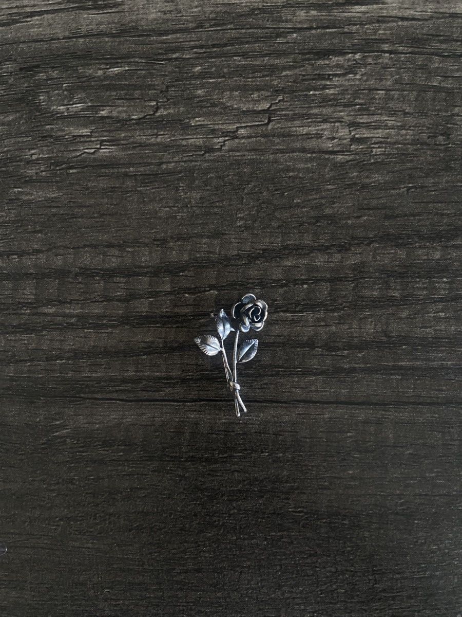 Professor.E Forgotten Materials 925 Rose Pin Size ONE SIZE - 1 Thumbnail