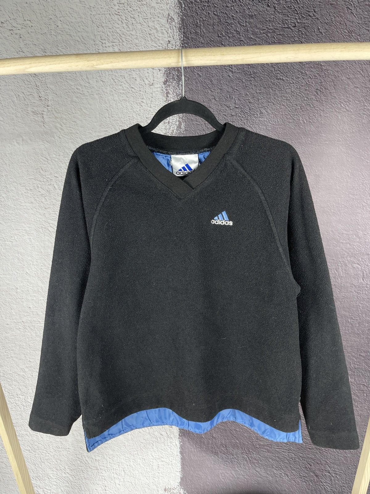 Adidas Adidas vintage 90s fleece v-neck sweater sweatshirt Size L / US 10 / IT 46 - 1 Thumbnail