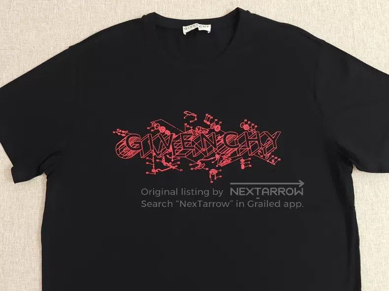 Givenchy Givenchy Short Sleeve T-Shirt Size US L / EU 52-54 / 3 - 4 Thumbnail