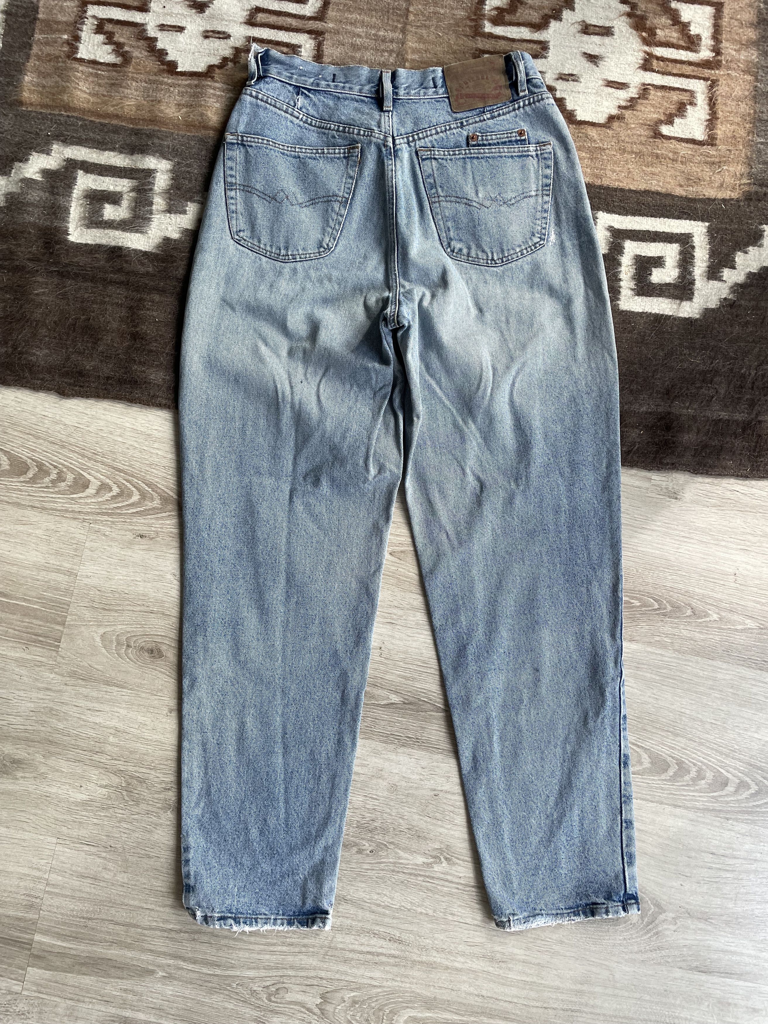 Diesel Diesel Vintage 80s Relaxed Light Blue Denim Jeans 7500AC Size US 31 - 2 Thumbnail