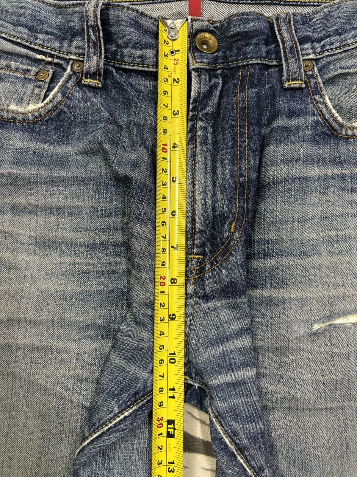 Undercover × Uniqlo Vintage Uniqlo UJ S002 Blue Wash Loose Distressed Jeans Size US 34 / EU 50 - 17 Thumbnail