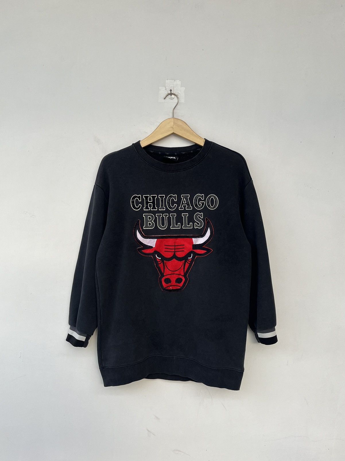 Chicago Bulls Big Logo Sweaters