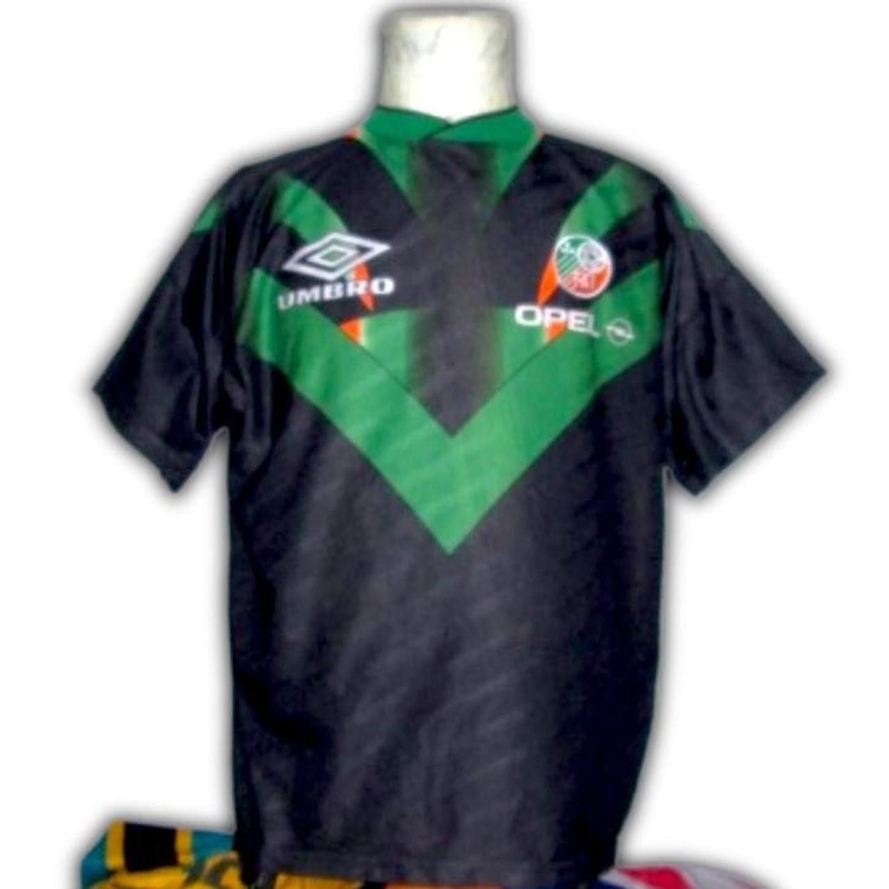 Umbro Ireland 1995 1996 1997 Special Shirt Jersey Size US M / EU 48-50 / 2 - 1 Thumbnail