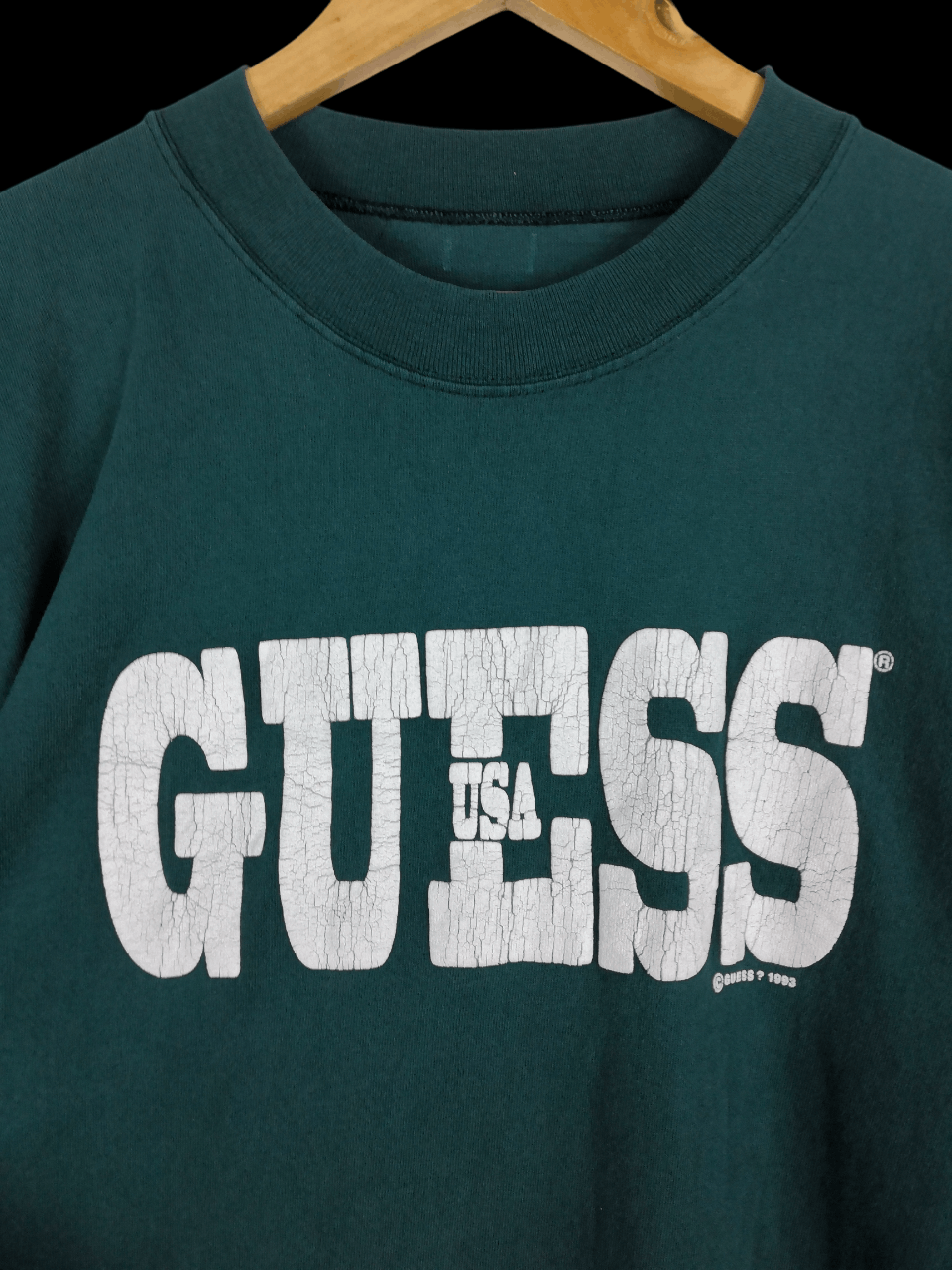 Vintage 90s Guess T-Shirt Big Logo Guess Spellout