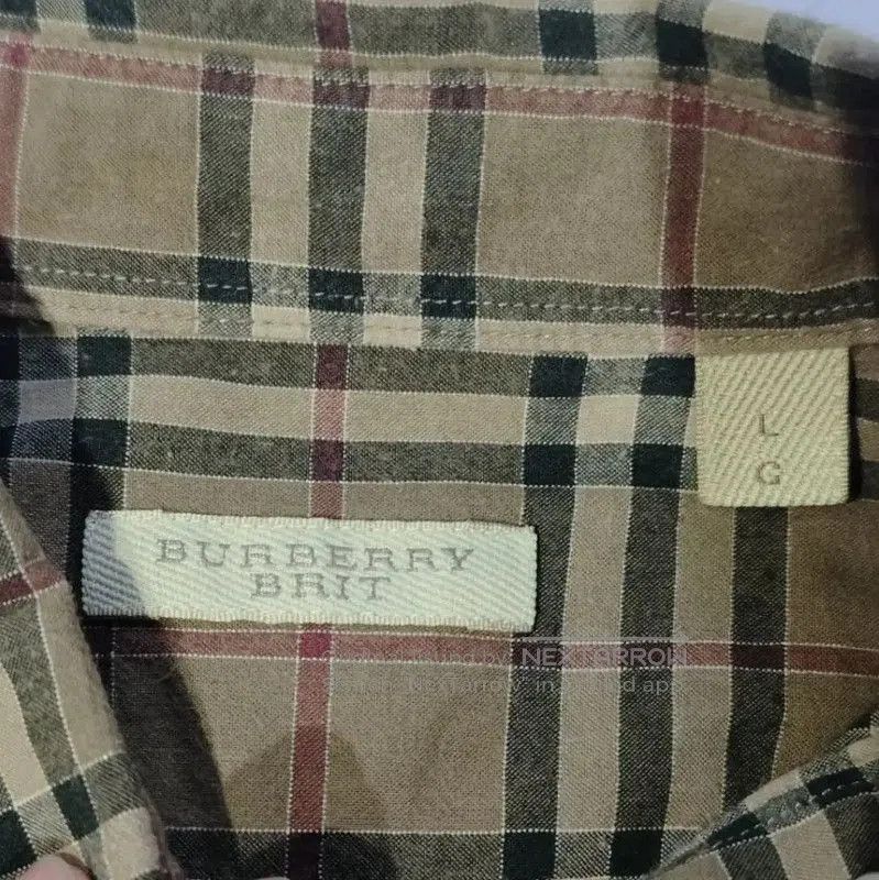Burberry Burberry Women's Brown Check Cotton Shirt. Size L / US 10 / IT 46 - 3 Thumbnail