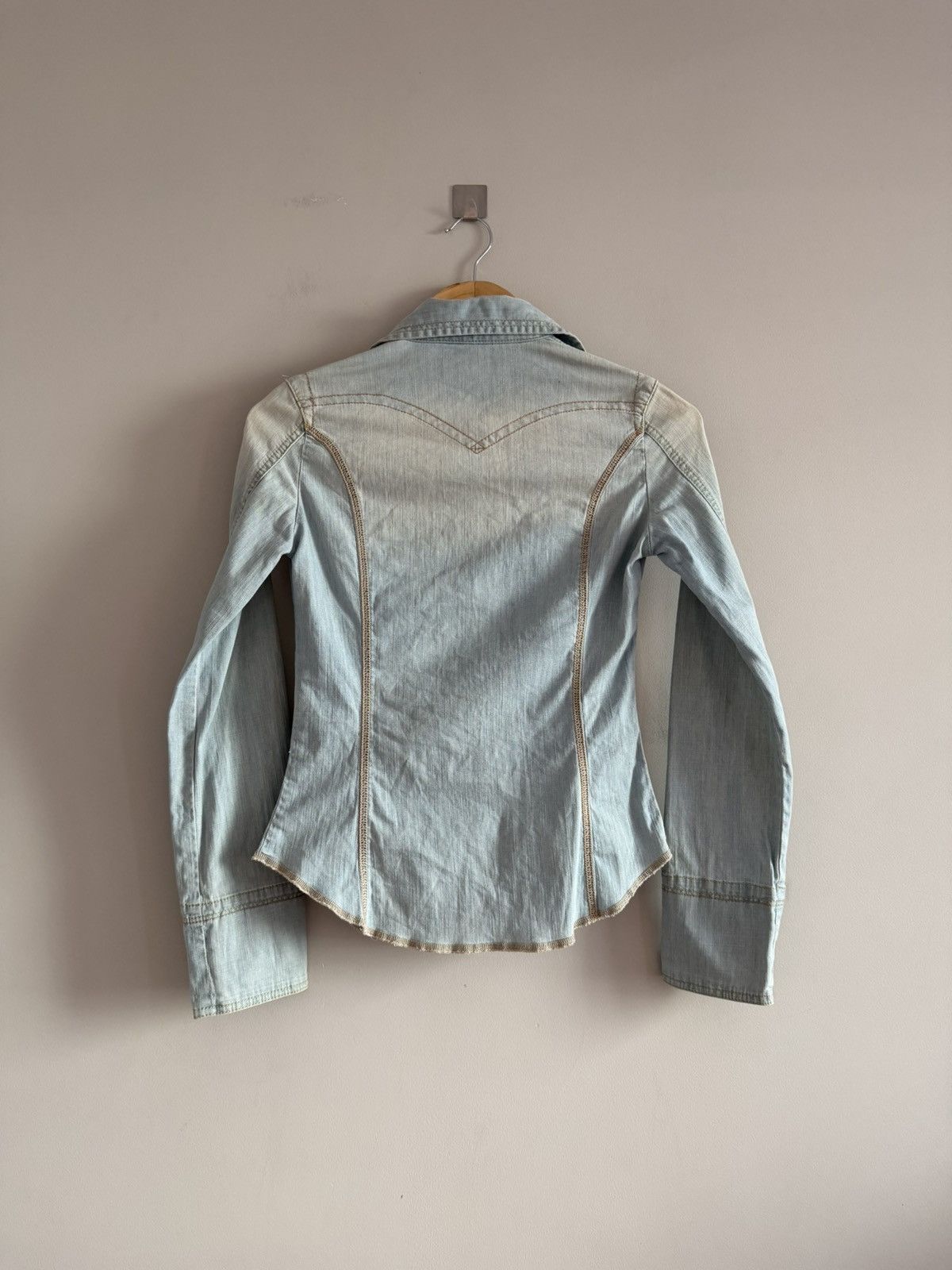 Levi's Levi’s Fitted Western Denim Shirt Size S / US 4 / IT 40 - 8 Thumbnail