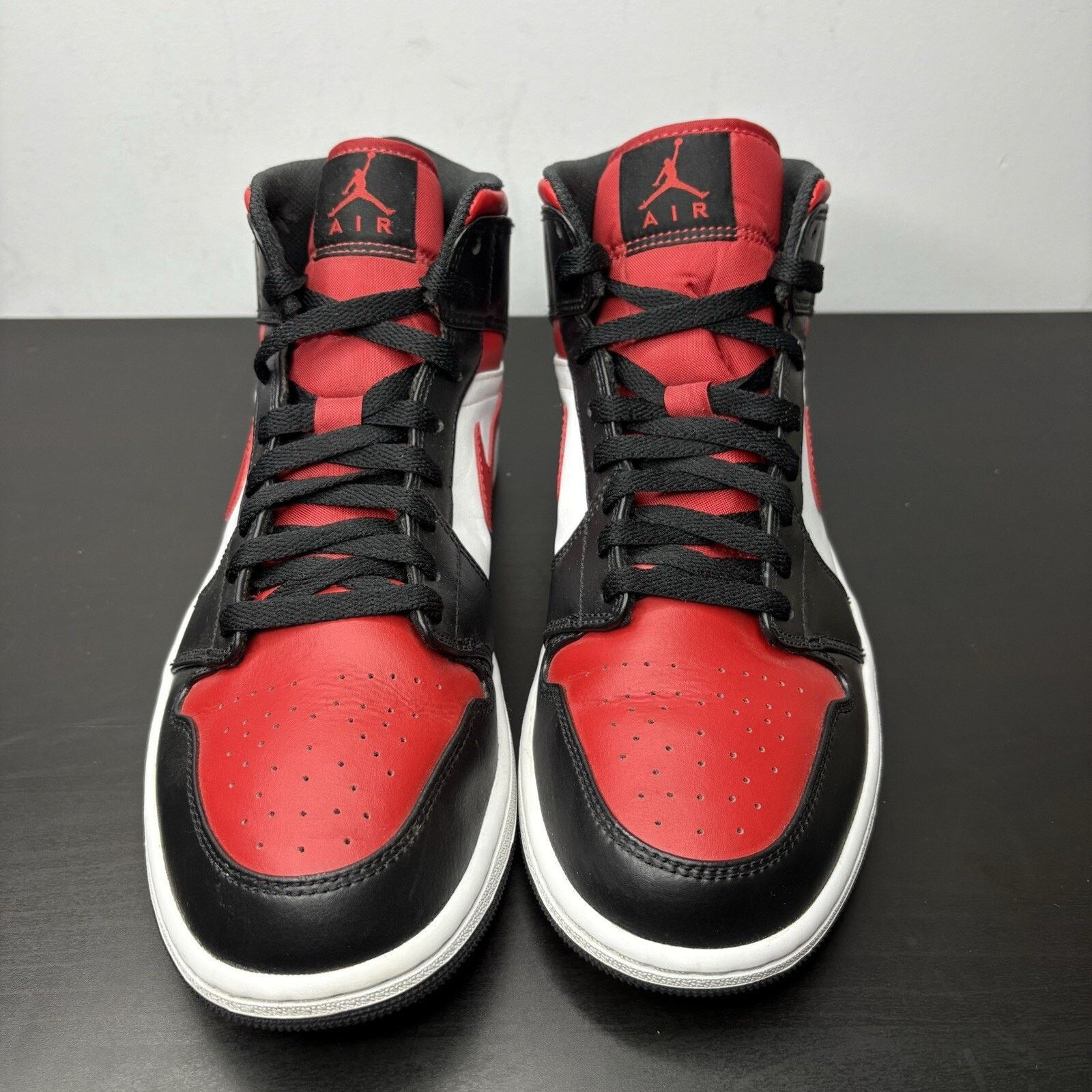 Nike Size 10 - Jordan 1 Mid Bred Toe Size US 10 / EU 43 - 2 Thumbnail