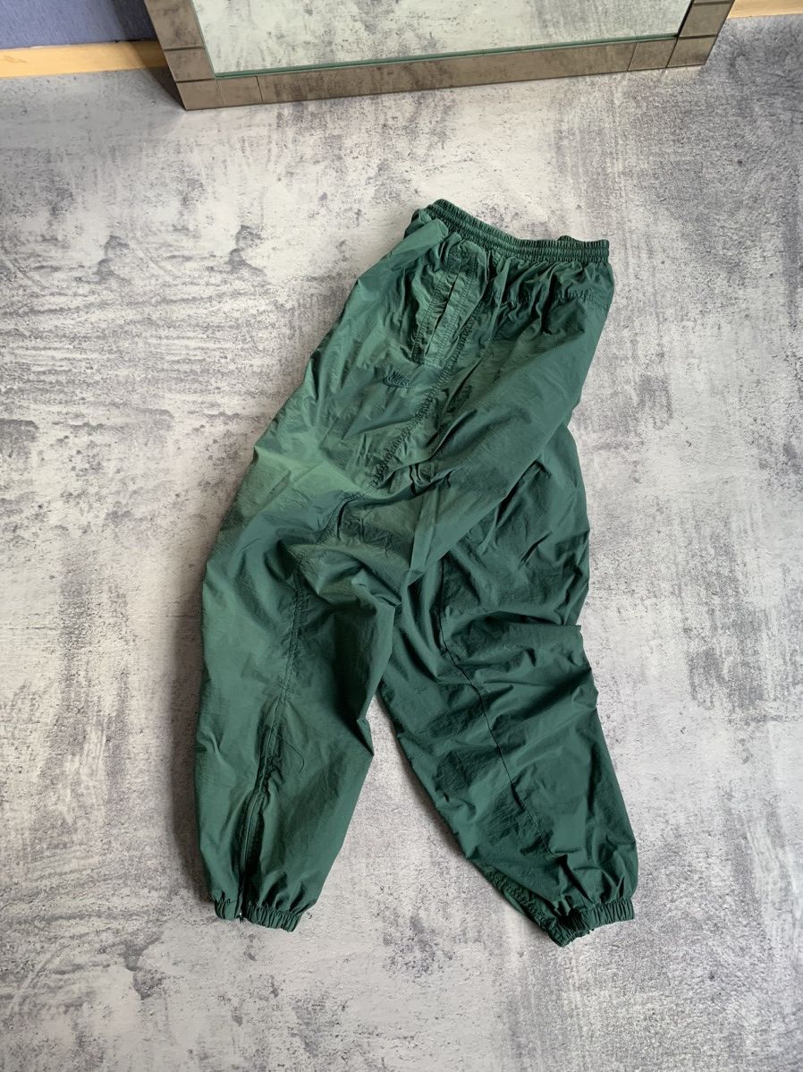 Nike 90s Nike Track Pants Green Size US 36 / EU 52 - 2 Thumbnail