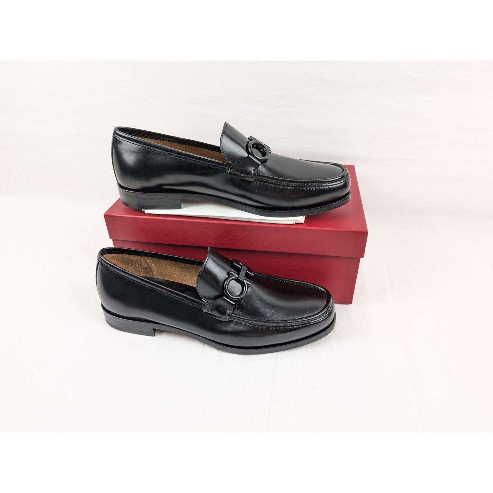 Salvatore Ferragamo o1rshd1 Rolo 10 Loafers in Nero Size US 11 / EU 44 - 21 Thumbnail